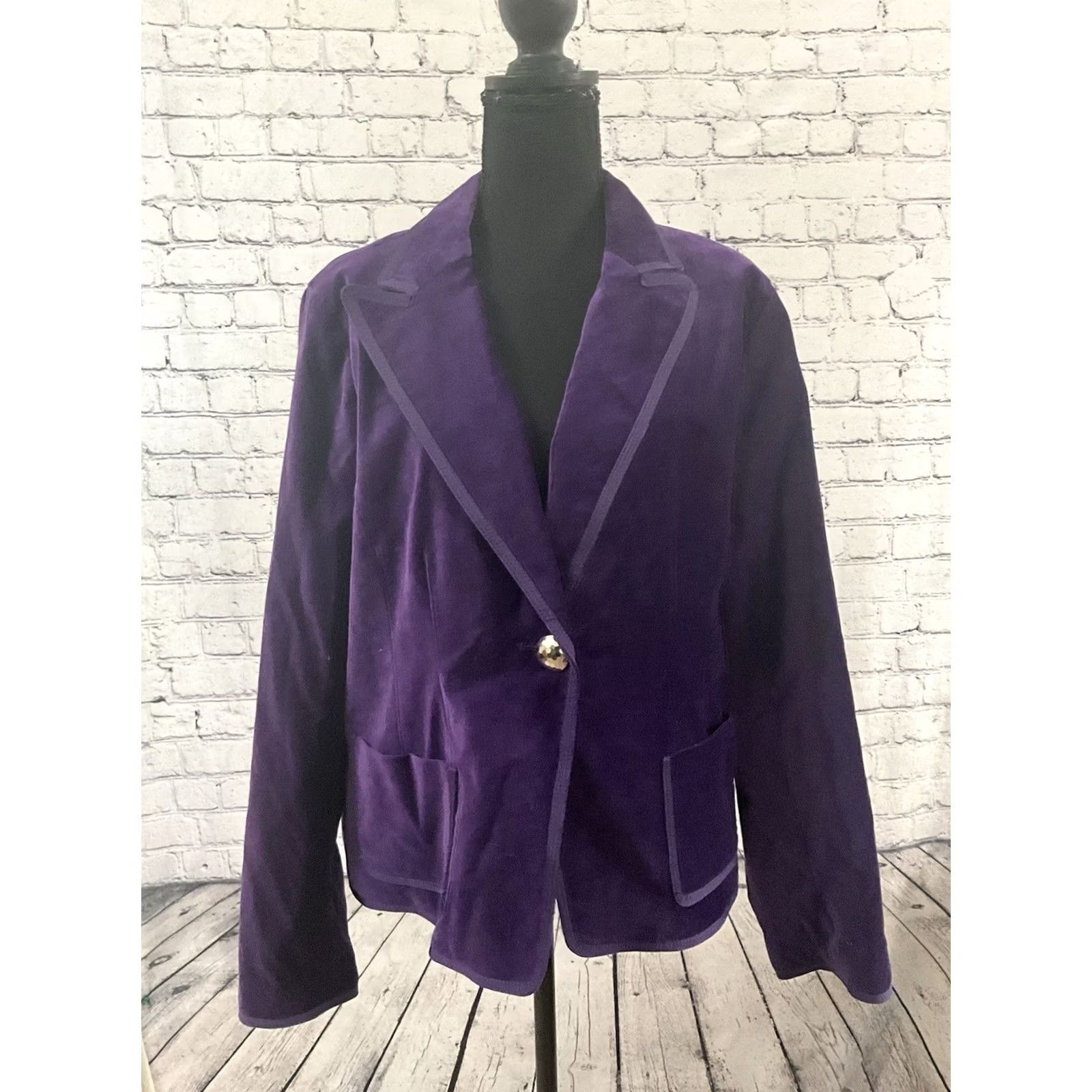 Velvet Carson Kressley Blazer Purple Velvet, Contrast Collar/Trim, L, Women, Blazer, Purple, Velvet, Basic Jacket, Long Sleeve, Solid, - Size L / US 10 / IT 46 - 4 Thumbnail