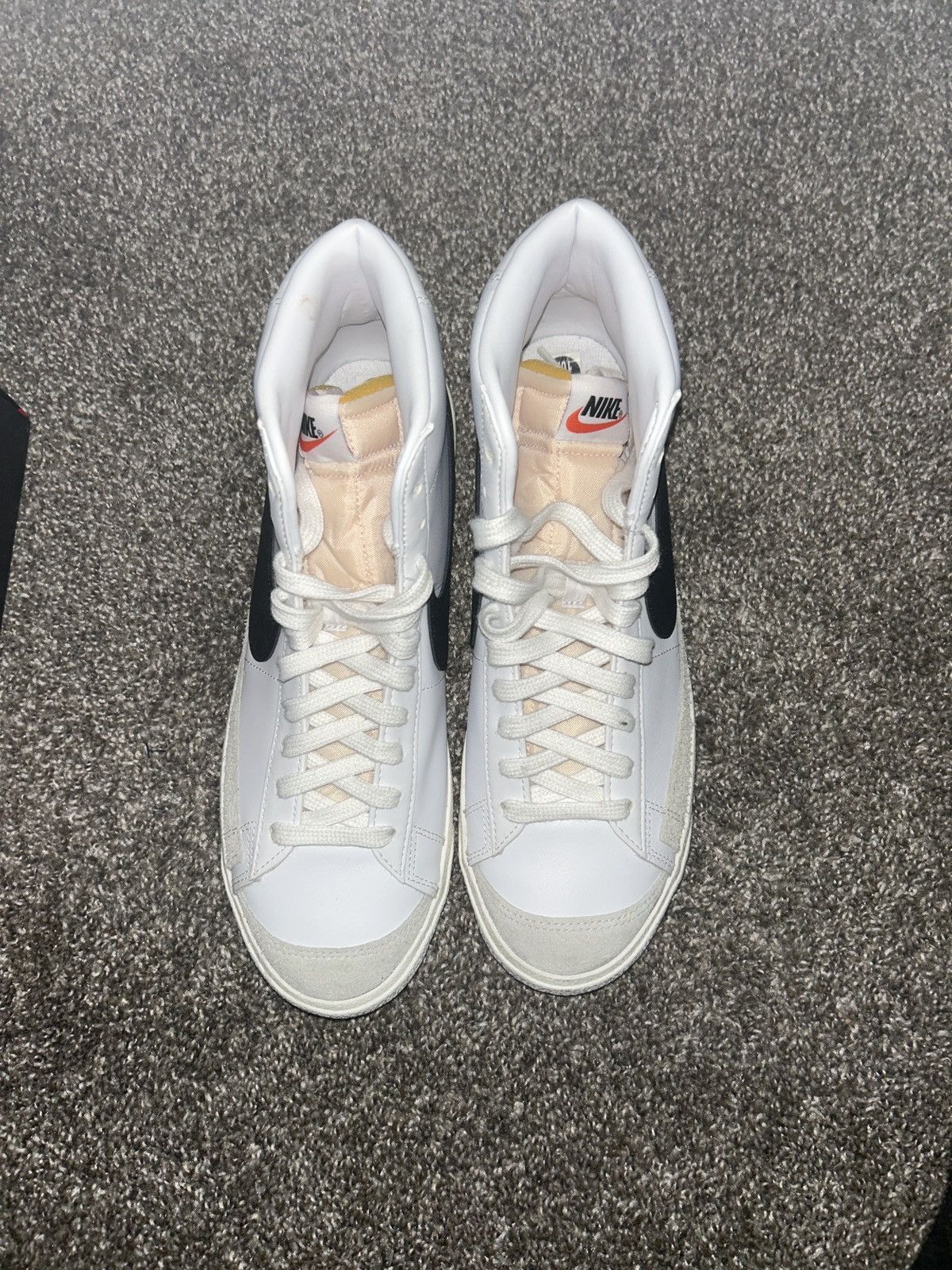 Nike Nike Blazer Mid 77 Size US 10.5 / EU 43-44 - 2 Thumbnail