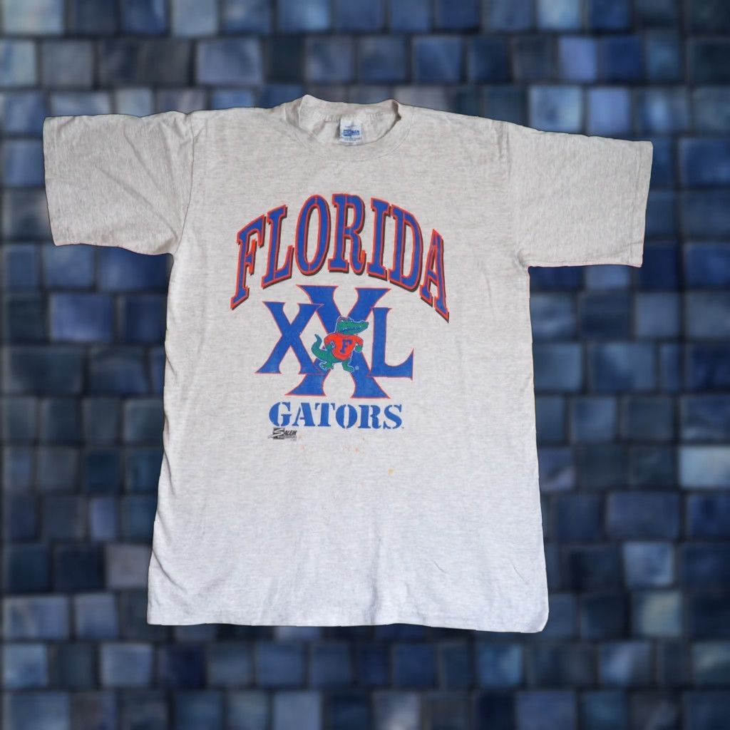 Vintage VTG Salem University Florida Gators Gray College Tee T-Shirt Mens L Graphic Tee 1990s US Made Cotton Short Sleeve Mens Gators Shirt Size US L / EU 52-54 / 3 - 1 Thumbnail