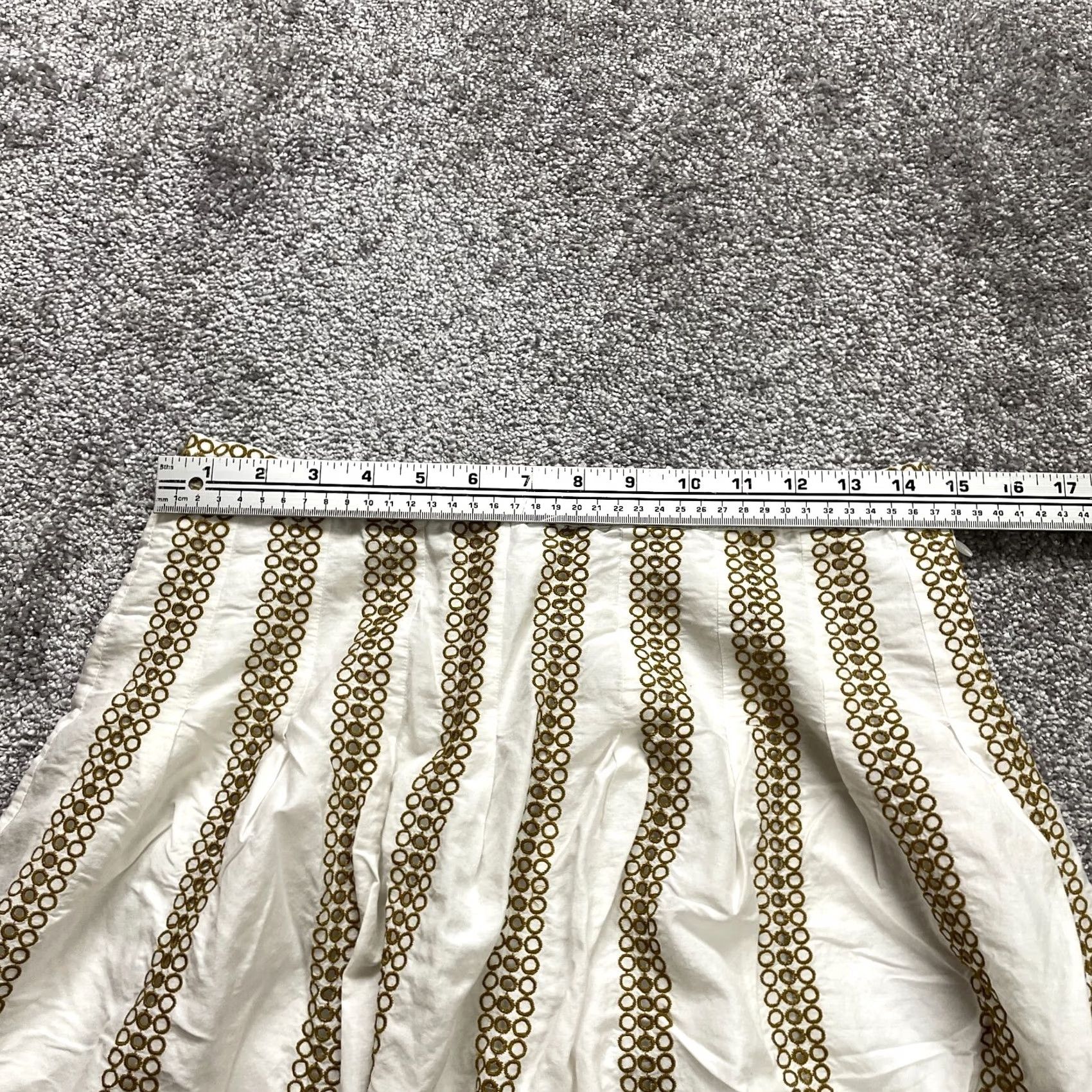 Bcbgmaxazria BCBGMAXAZRIA Skirt Womens 4 White A-Line Silk Blend Embroidered Rings Knee Length VINTAGE No Size 27" / US 4 / IT 40 - 4 Thumbnail