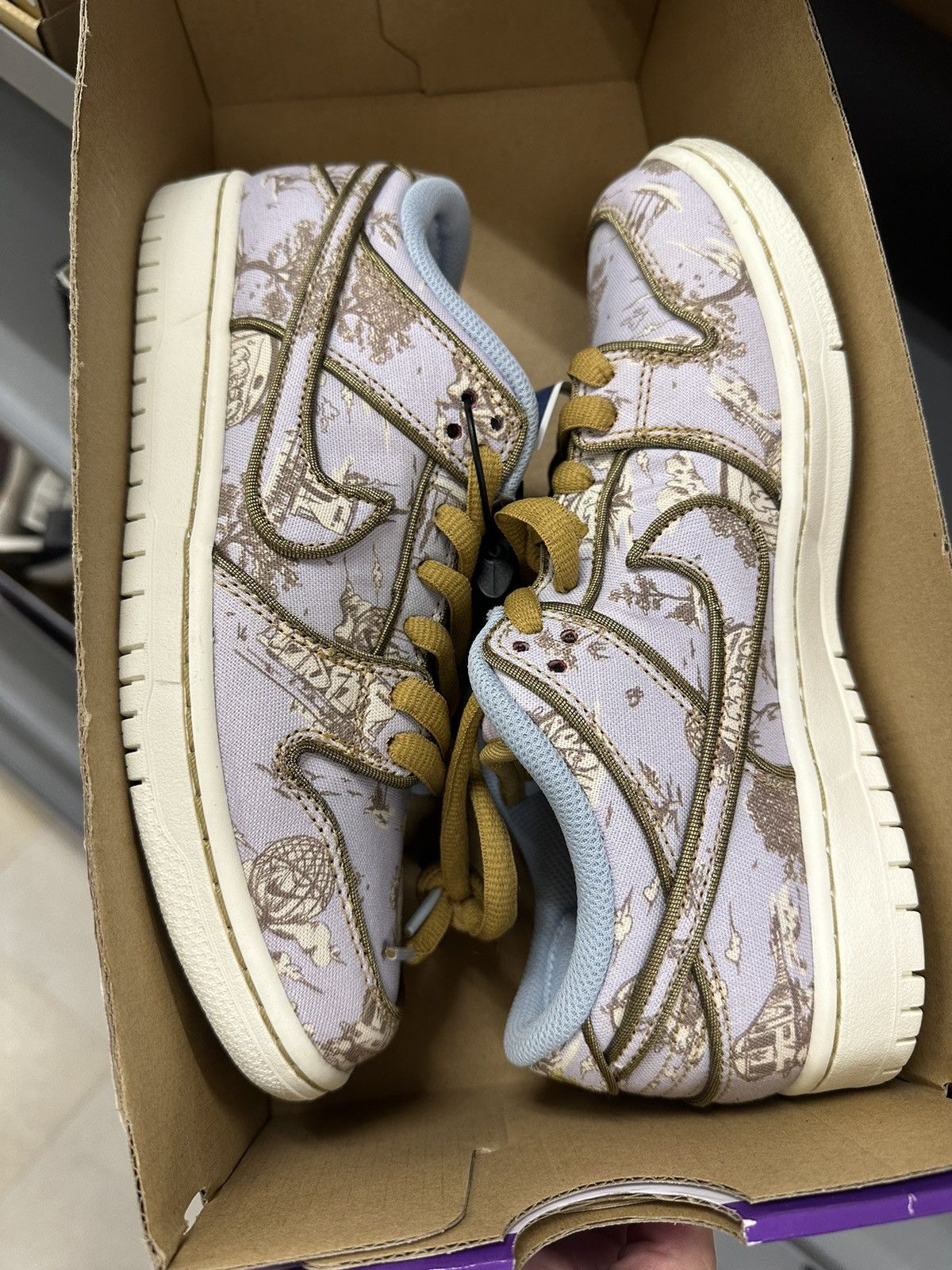Nike Nike SB Dunk Low Premium City of Style Size US 6.5 / EU 39-40 - 1 Thumbnail