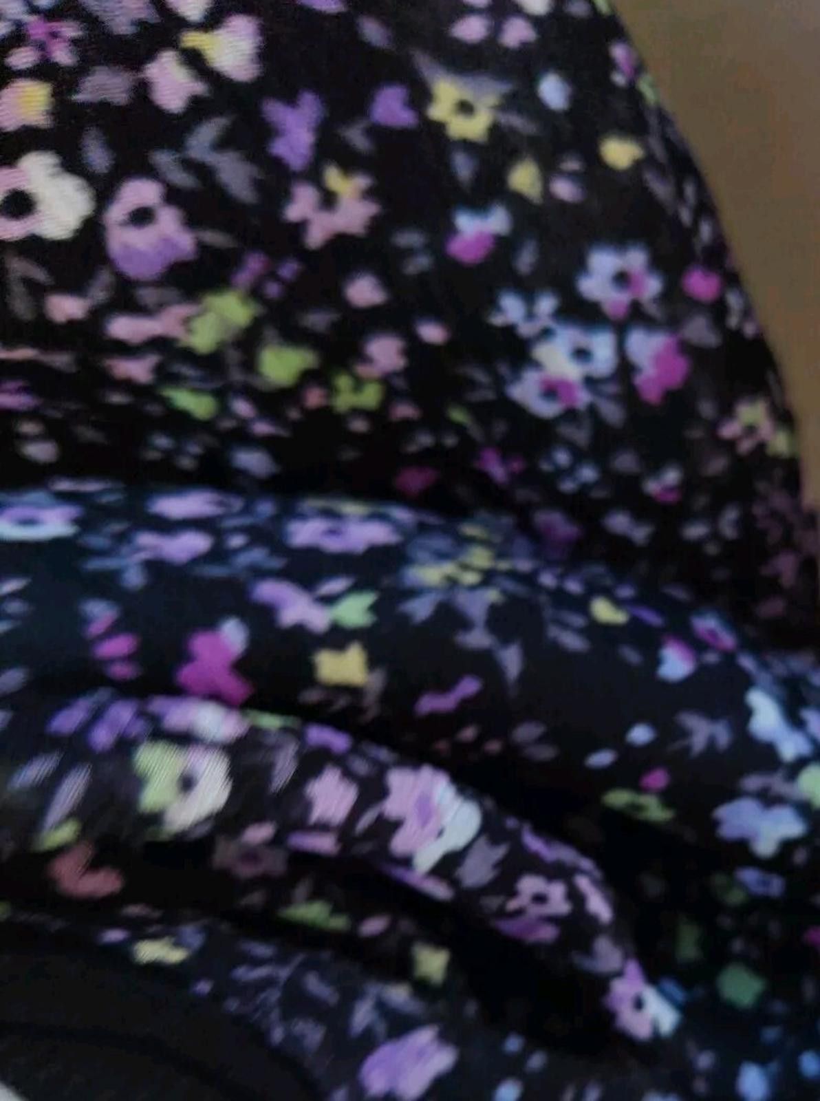 Free People Free People Black Purple Floral Smocked Ruffle Sheer Tie Nec Size XS / US 0-2 / IT 36-38 - 7 Thumbnail