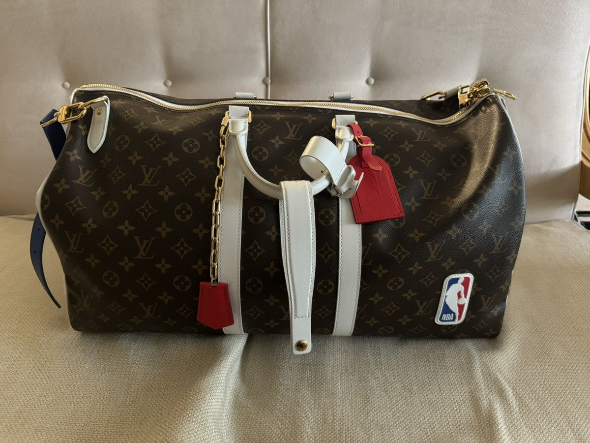 Louis Vuitton × NBA Louis Vuitton x NBA Basketball Keepall Louis Vuitton × NBA Louis Vuitton x NBA Basketball Keepall