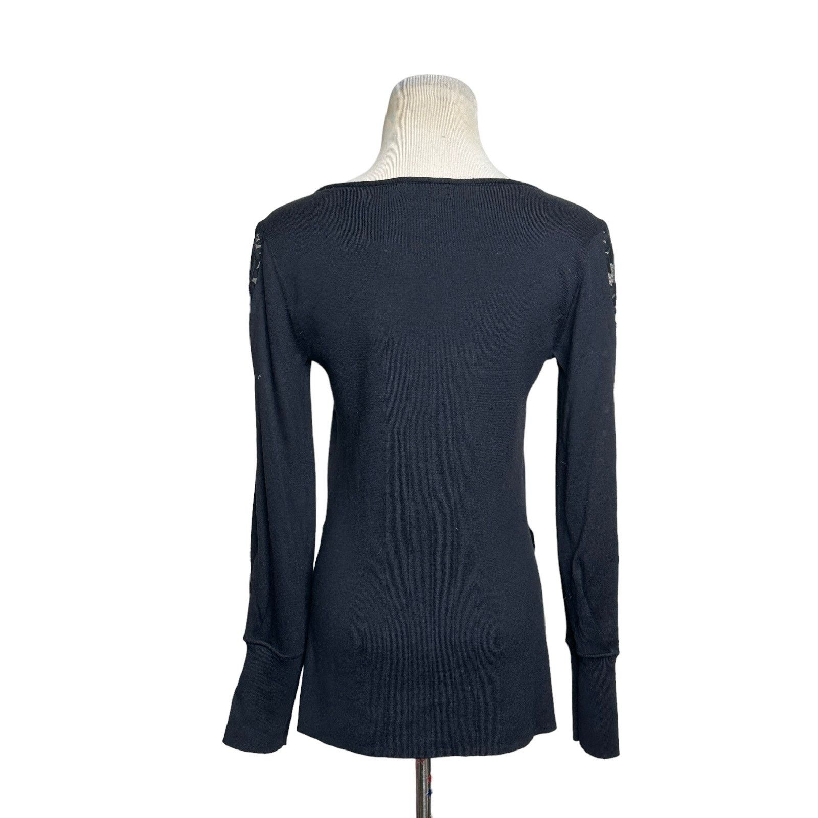 NIC+ZOE Nic+Zoe Black Flash Of Lace Boat Neck Sweater size small Size S / US 4 / IT 40 - 11 Thumbnail