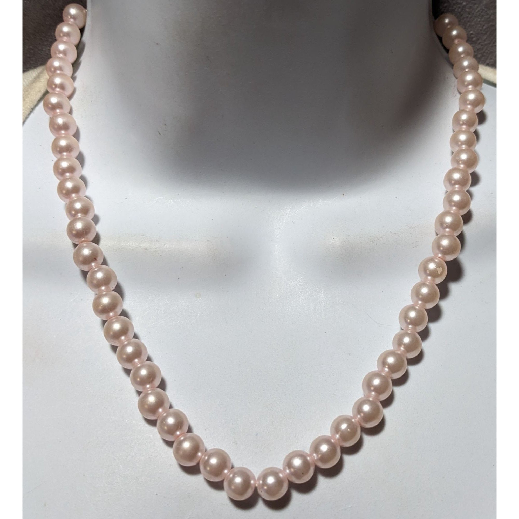 Other Coquette Pastel Pink Faux Pearl Necklace Size ONE SIZE - 5 Thumbnail