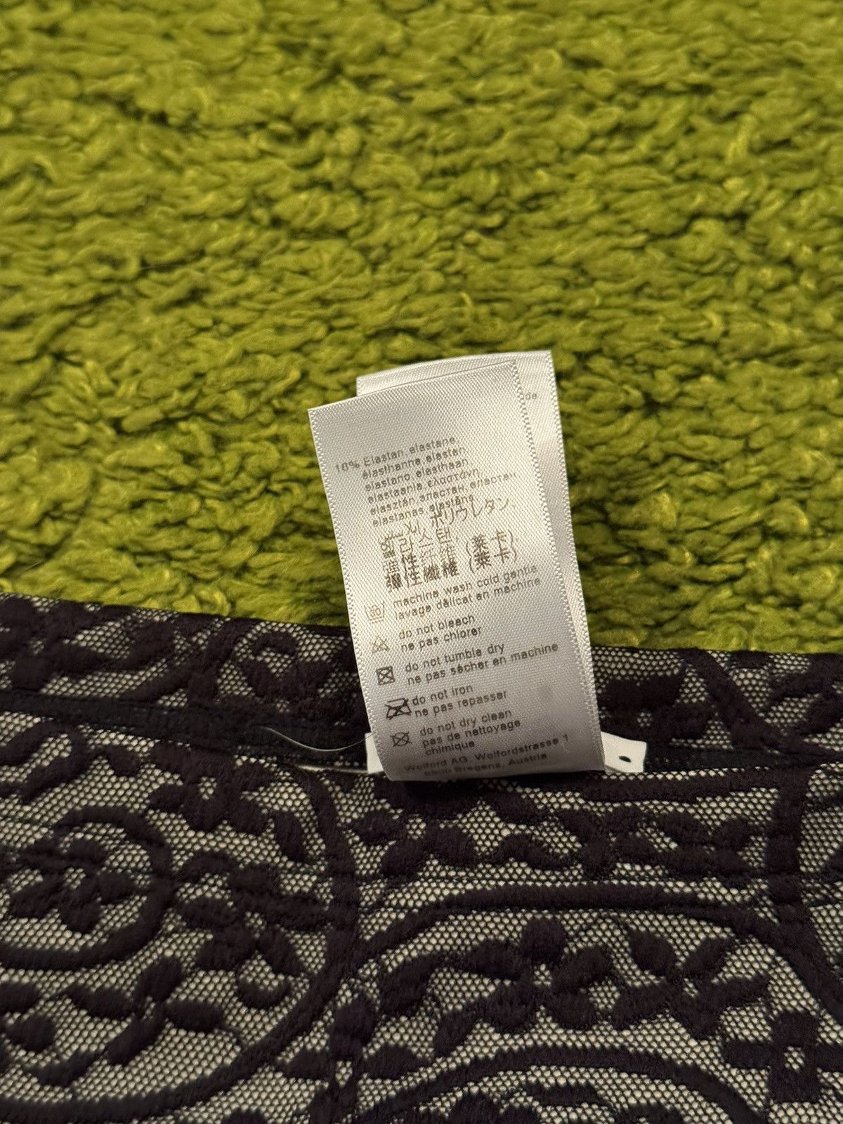 Designer × Wolford Wolford avant garde mesh mini skirt Size 28" / US 6 / IT 42 - 7 Thumbnail