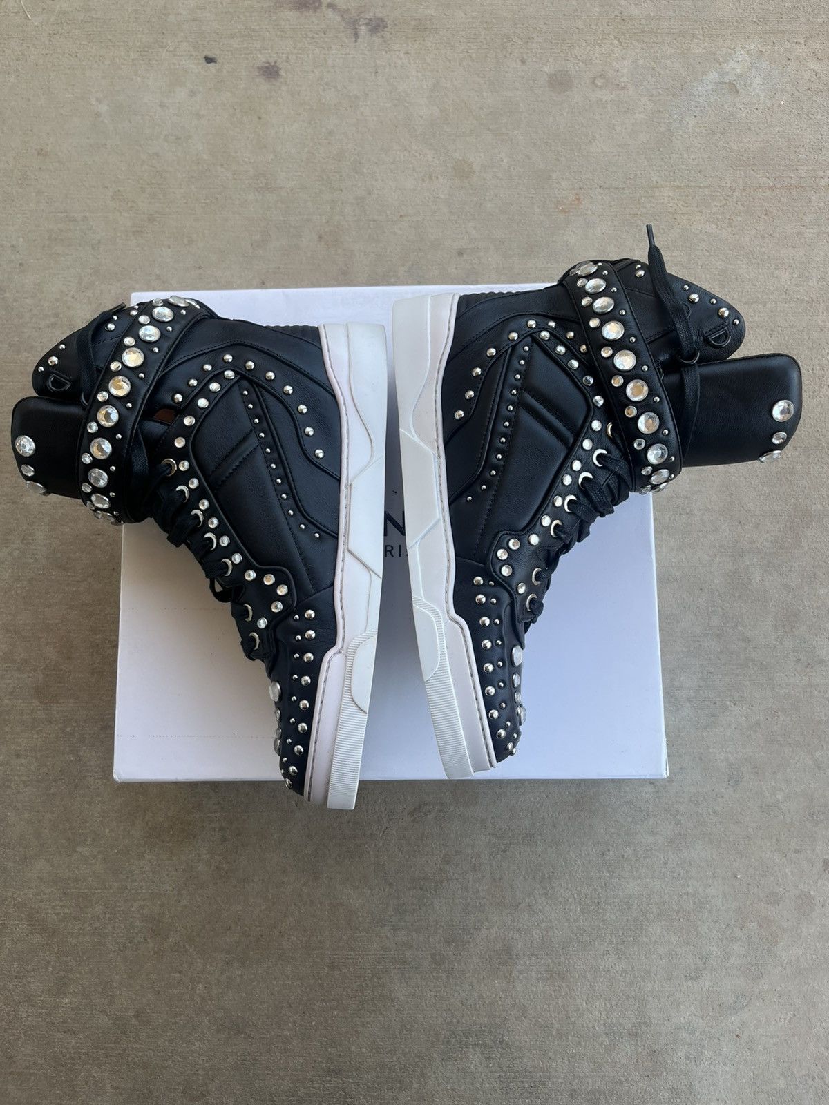 Givenchy Studded/Crystal Givenchy Tysons Size US 7 / EU 40 - 4 Thumbnail