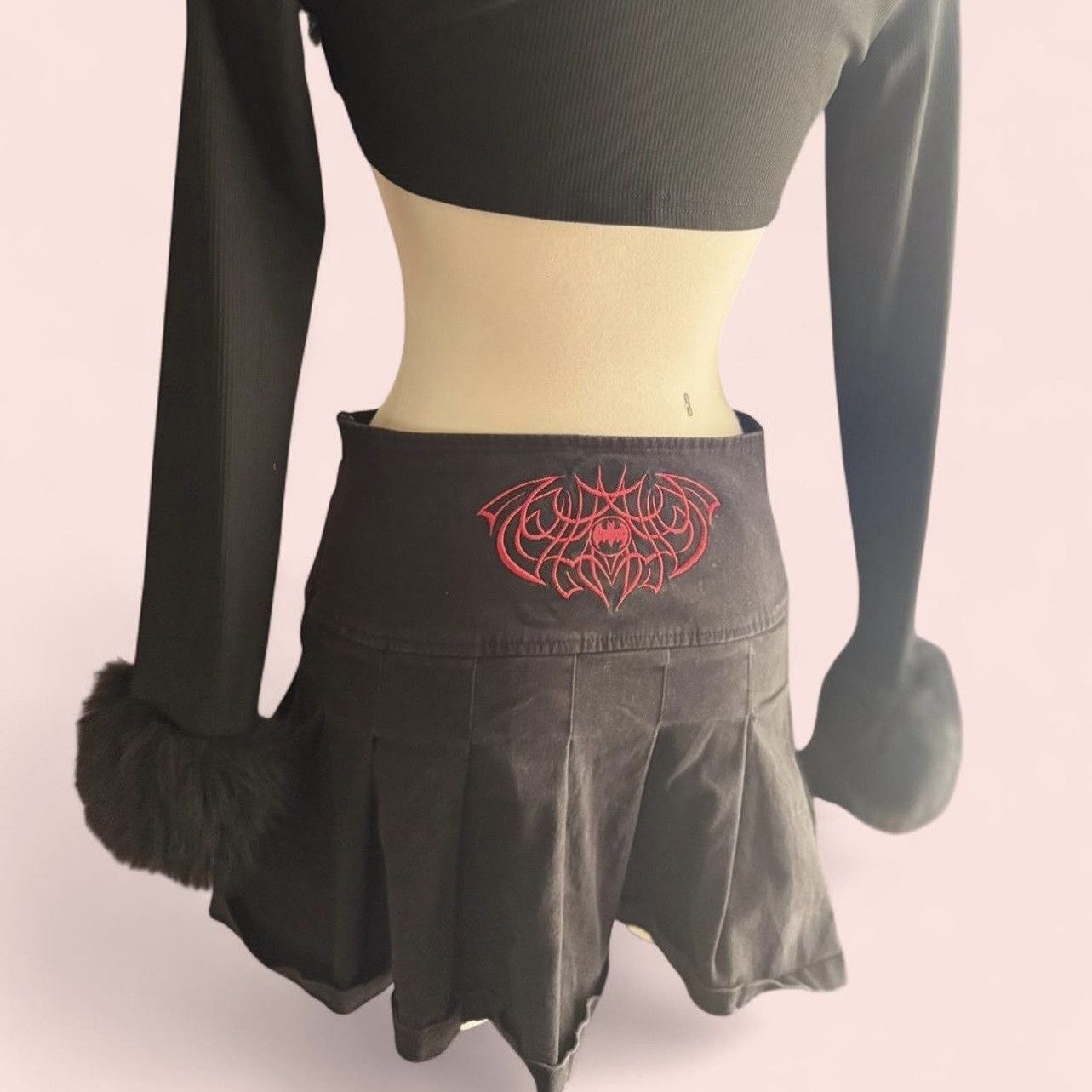 Dolls Kill Rare Dolls Kill x DC Batman Pleated Mini Skirt (M, Fits S–M) Size 26" / US 2 / IT 38 - 1 Thumbnail