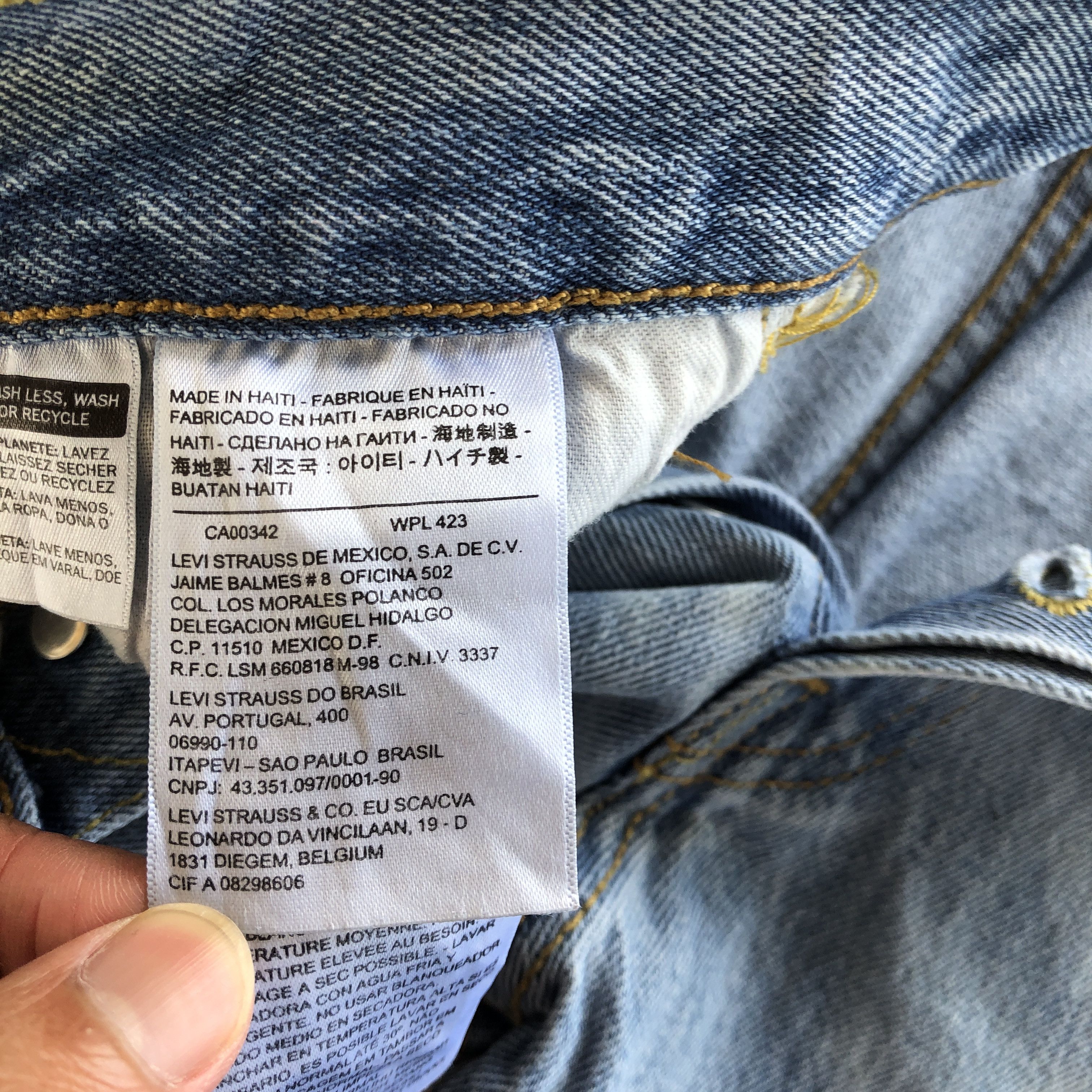 Levi's Vintage Levis 501 Bleach Short Jeans Levis Cut-Off Denim Size US 30 / EU 46 - 7 Thumbnail