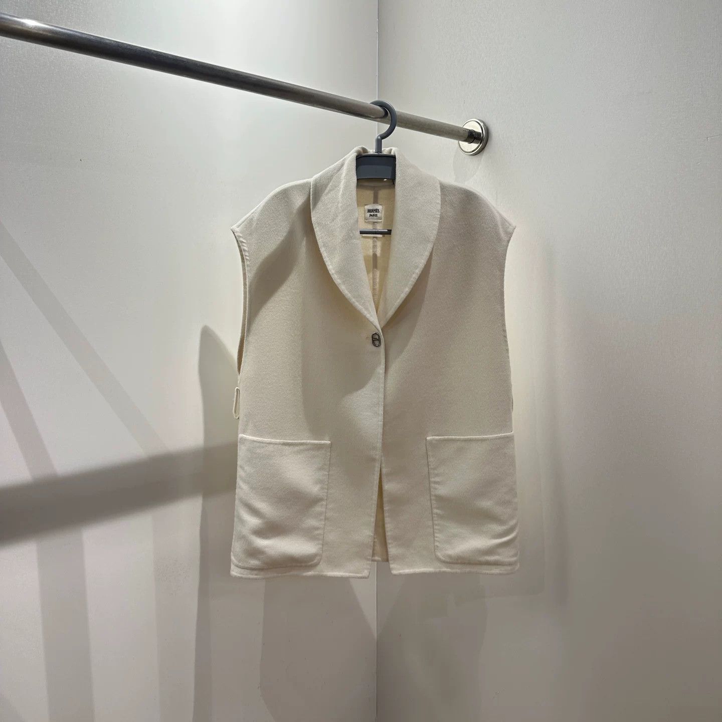 Hermes Hermes White Vest it_34 Women Size XXS / US 00 / IT 34 - 1 Thumbnail