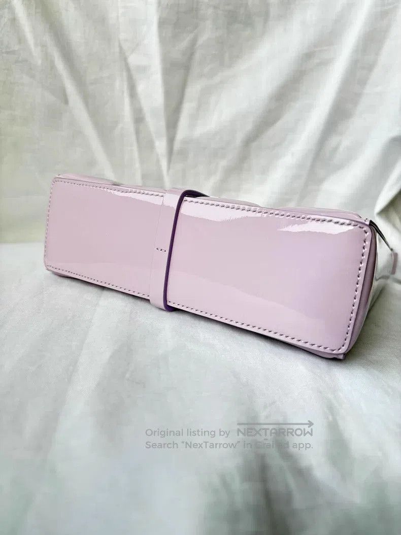 Givenchy Givenchy Lavender Cut Out Patent Leather Horn Bag Size ONE SIZE - 6 Thumbnail