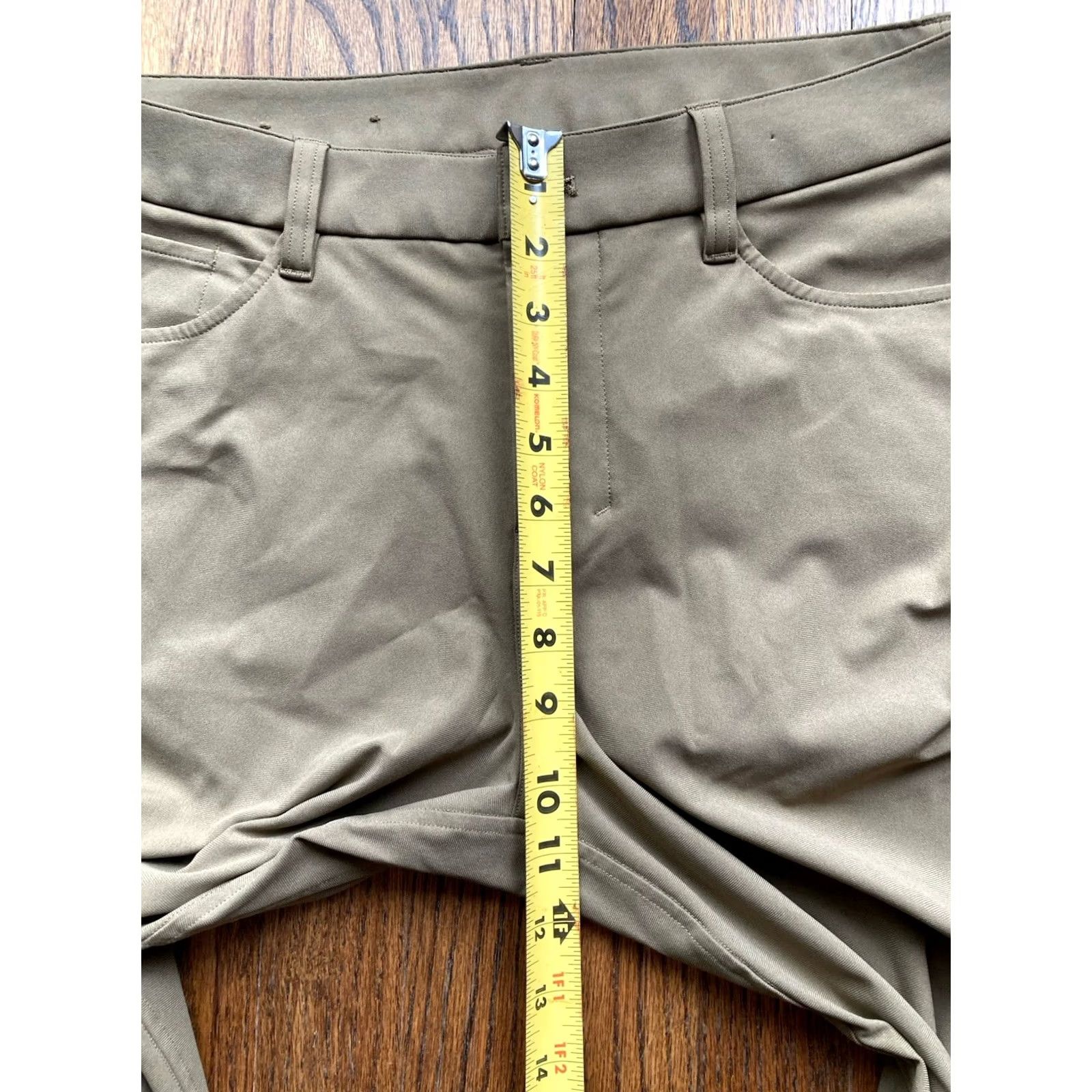 Lululemon Lululemon ABC Slim Fit 5-Pocket Pants Mens 31x31 Beige Chino Straight 5-Pocket Logo Zipper Flat Front Classic Regular Size US 31 - 4 Thumbnail