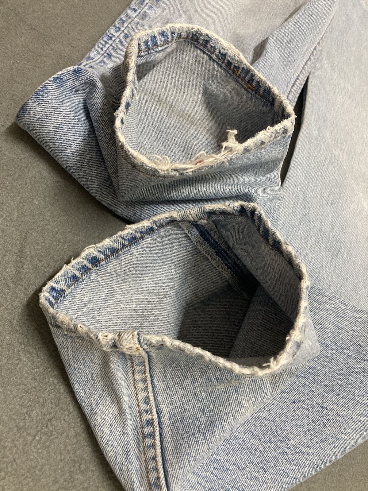 Levi's Vintage 90’s Levis 501 jeans Made in USA for Men Size US 34 / EU 50 - 22 Thumbnail