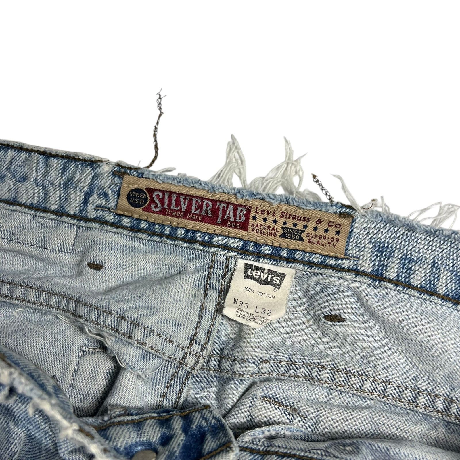 Levi's × Vintage Vintage Levi’s Silver Tabs distressed light wash tapered Size US 33 - 5 Thumbnail