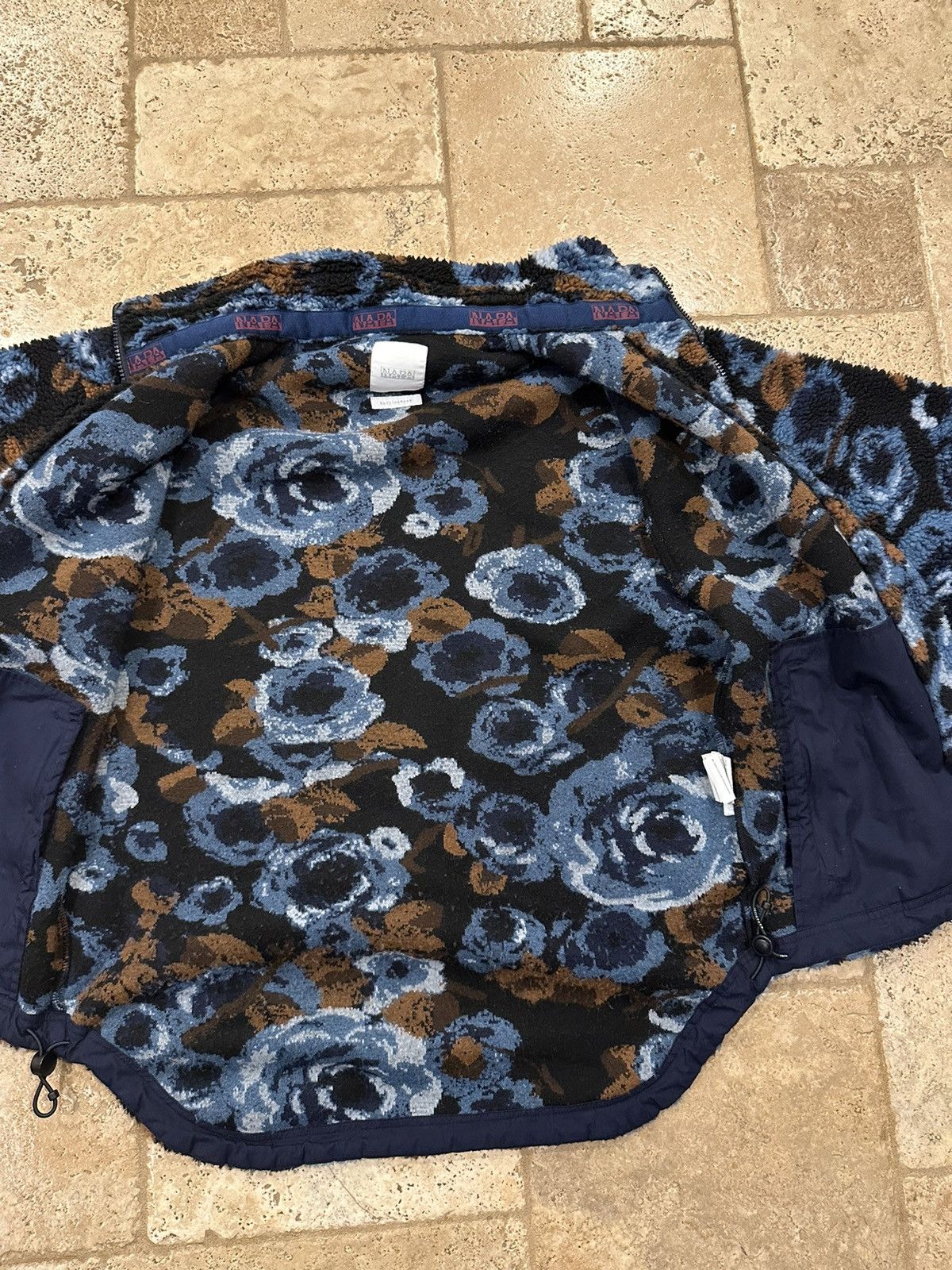 Martine Rose × Napapijri Martine Rose x Napapijri AW18 Blue Jacquard Floral Fleece Size US M / EU 48-50 / 2 - 9 Thumbnail