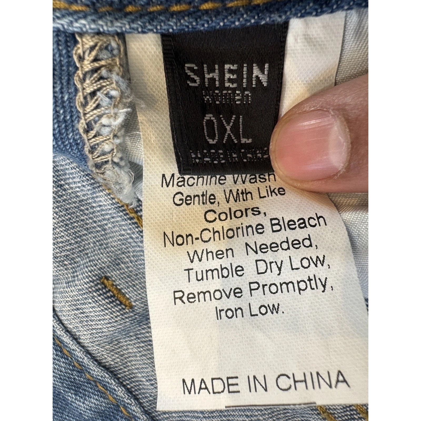 Shein Shein Women Distressed Denim Shorts Lace Up Sides Frayed XL Size 36" / US 14 / IT 50 - 7 Thumbnail