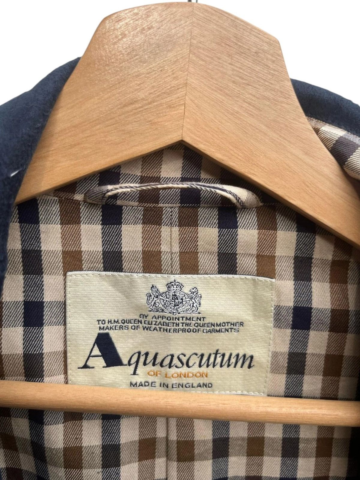 Aquascutum Vintage Aquascutum of London Navy Made in England Long Coat Size S / US 4 / IT 40 - 8 Thumbnail
