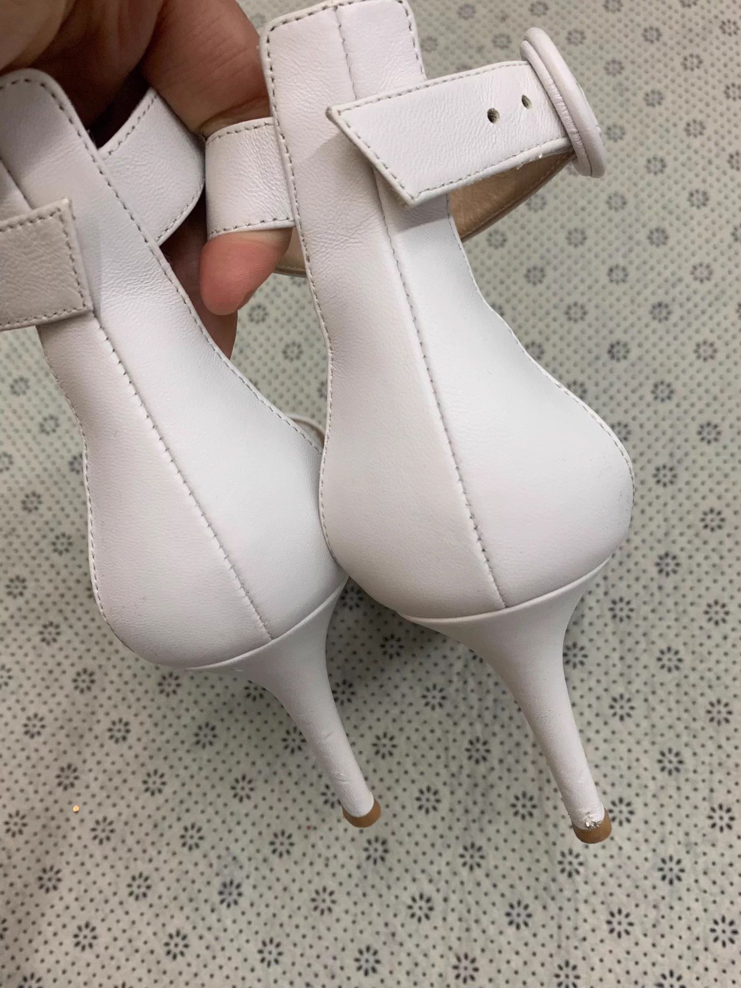 Gianvito Rossi Gianvito Rossi white one-strap heeled sandals 39 Size US 8 / IT 38 - 3 Thumbnail