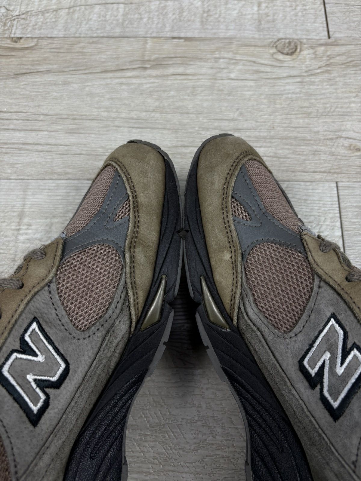 New Balance Rare 991 Made in England Khaki Sneakers Lace-Up Shoes Low-Top Trainers Size US 10 / EU 43 - 14 Thumbnail