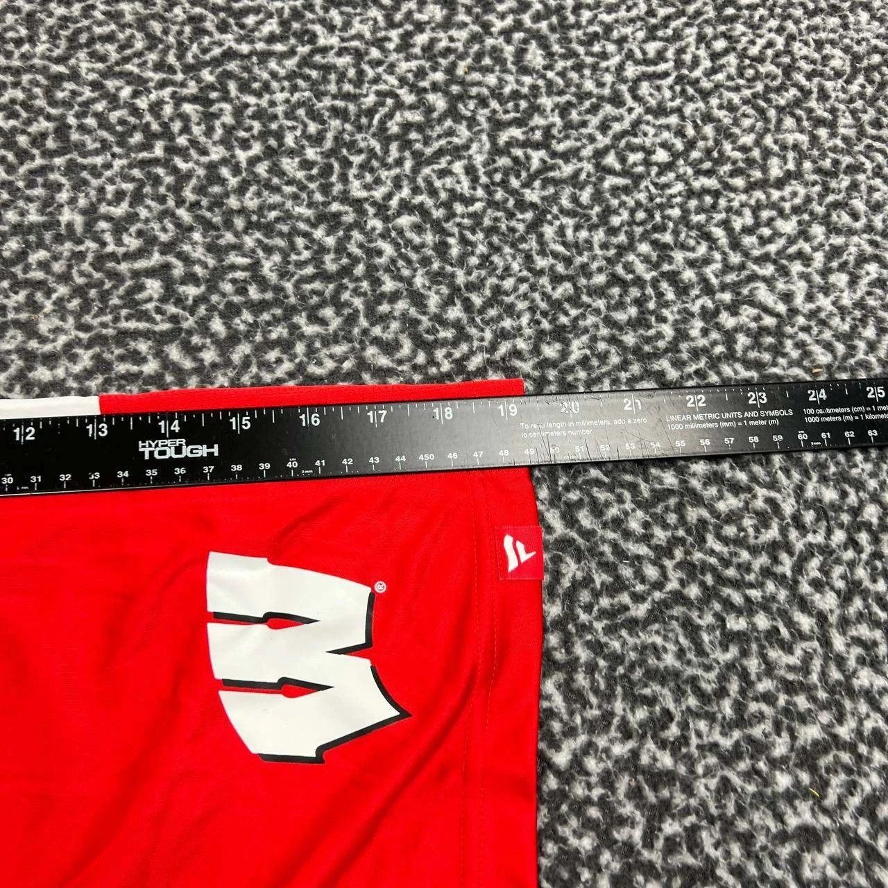 Other Wisconsin Badgers Athletic Shorts Men L Drawstring Size 30 Size US 30 / EU 46 - 6 Thumbnail