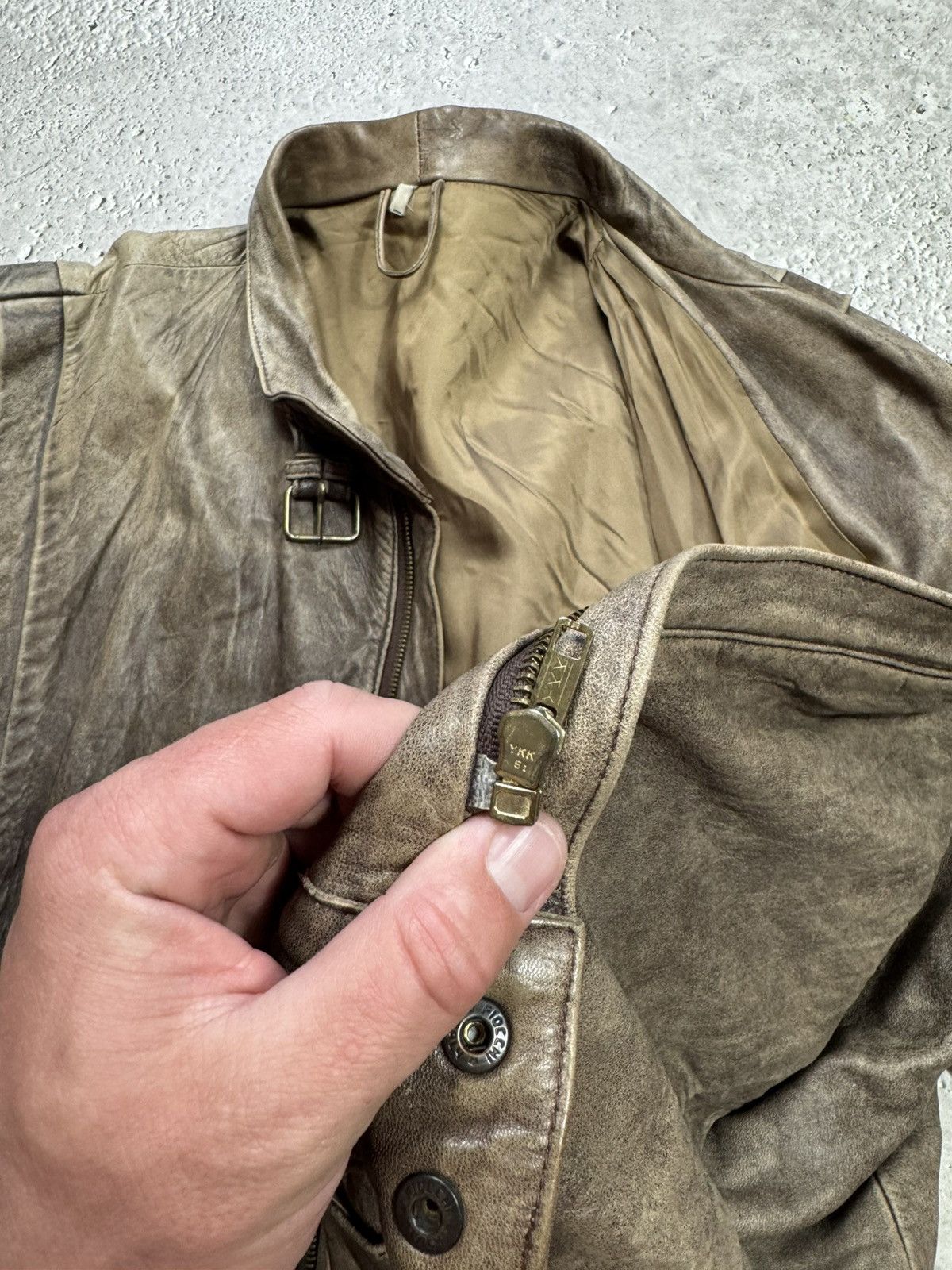 Leather Vintage Distressed Brown Leather Bomber Biker Jacket L/XL Size US L / EU 52-54 / 3 - 10 Thumbnail