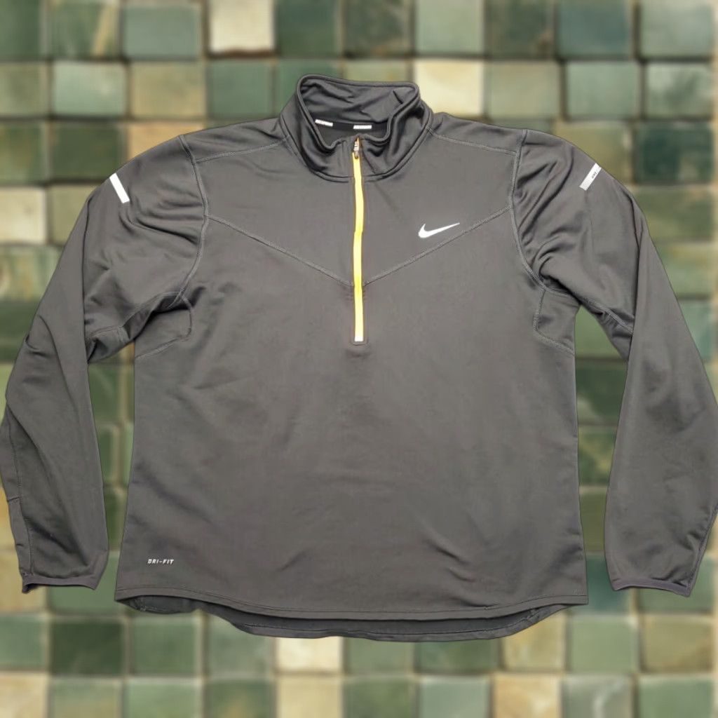 Nike VINTAGE Nike Running Pullover Mens Large Green Element Dri Fit 1/2 Zip Stretch Jogging Size US L / EU 52-54 / 3 - 1 Thumbnail