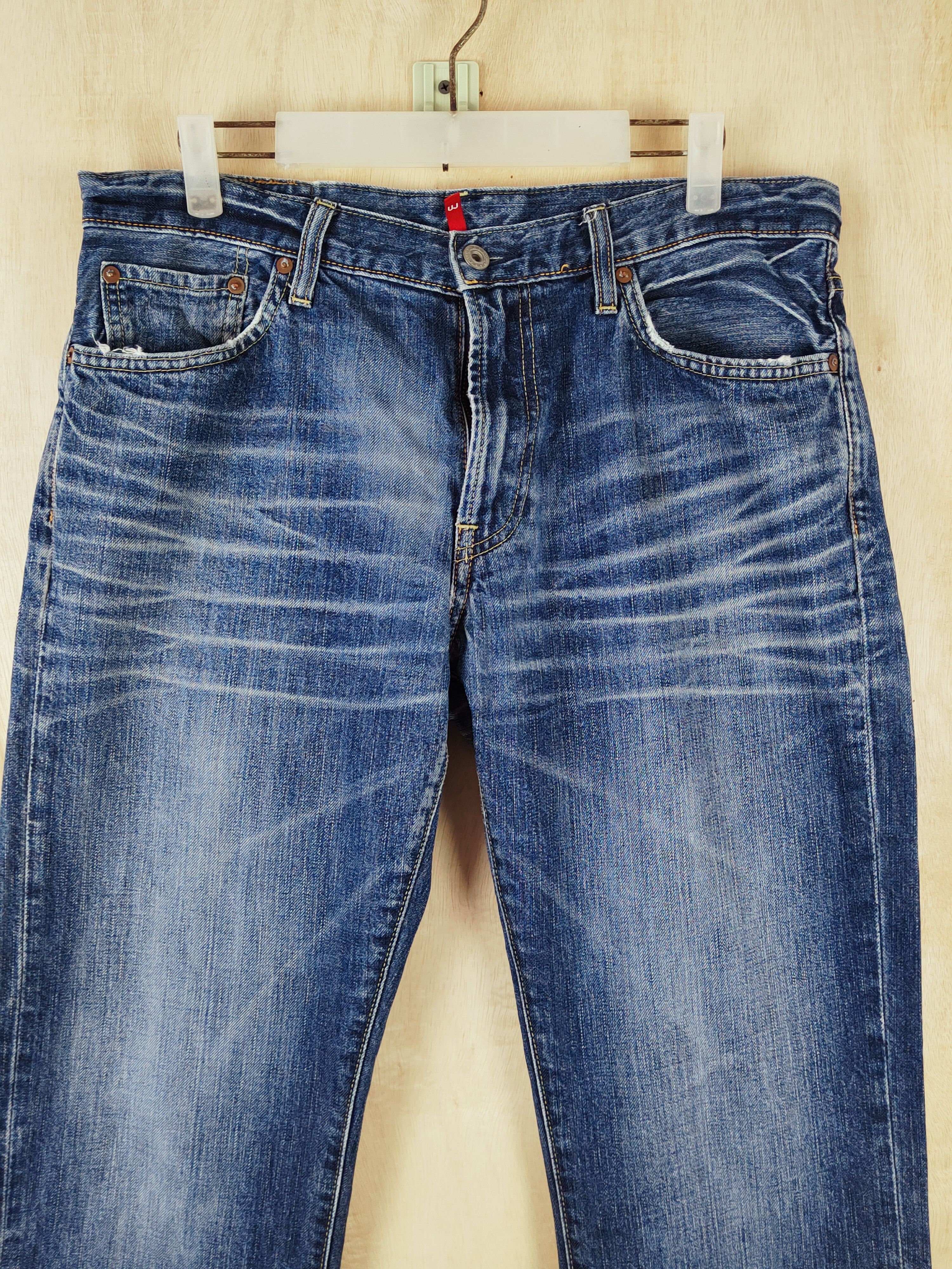 Japanese Brand Uniqlo Blue Distressed Ripped Jeans #S2648 Size US 34 / EU 50 - 2 Thumbnail