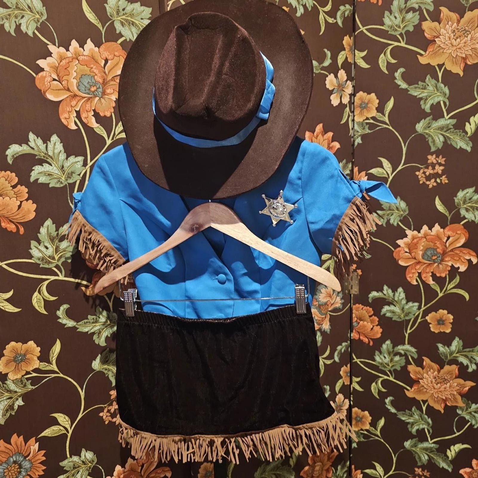 Dreamville Dreamgirl Women's Sheriff Halloween Costume Size ONE SIZE - 5 Thumbnail