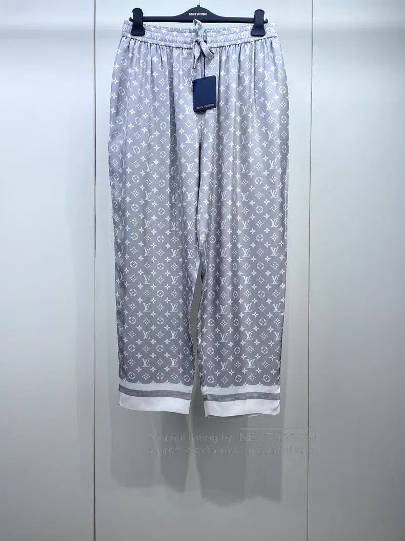 Louis Vuitton Louis Vuitton 25 Grey printed silk slacks pants Size 39" - 1 Thumbnail