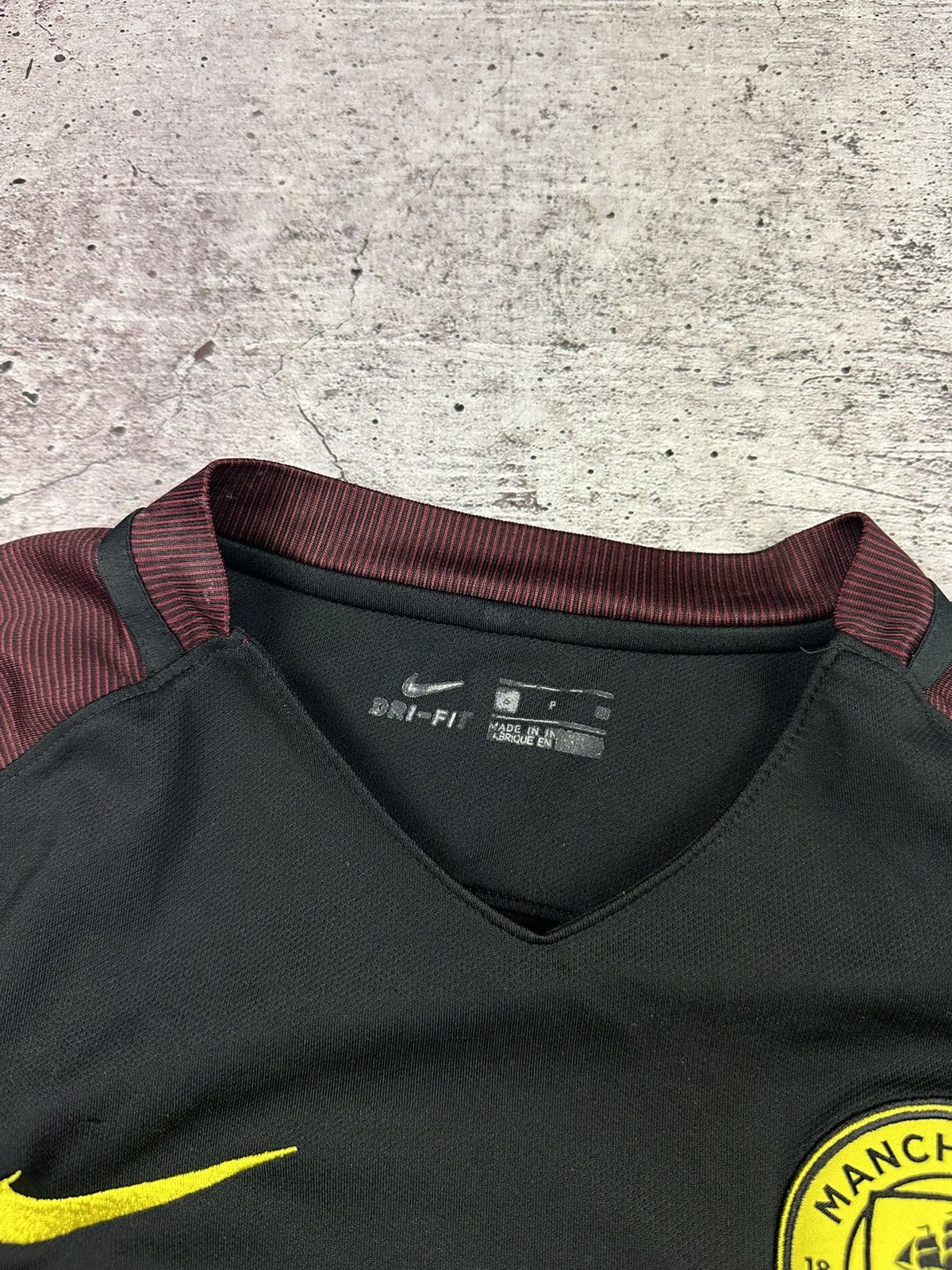 Nike 2016/17 Nike Manchester City Away Black Soccer Jersey Size US S / EU 44-46 / 1 - 8 Thumbnail