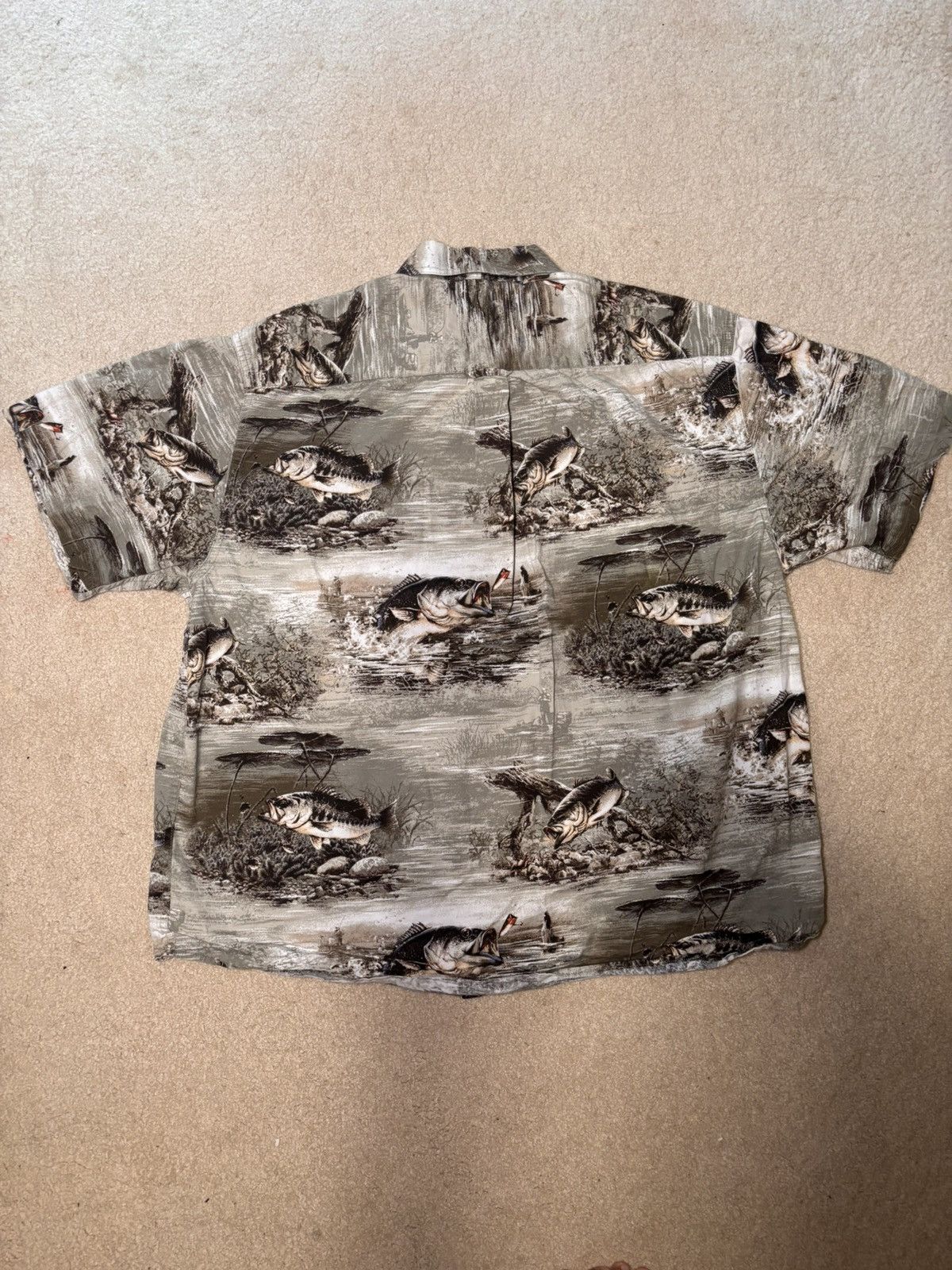Other Bass All Over Print Fish Short Sleeve Shirt Mens Sz XL Size US XL / EU 56 / 4 - 2 Thumbnail