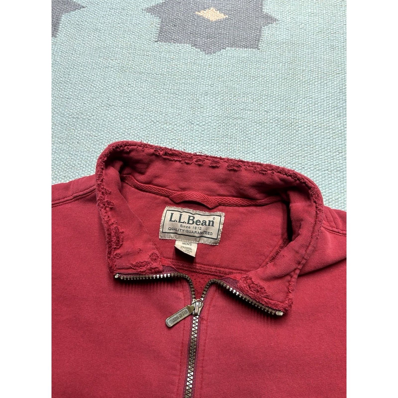 Vintage VINTAGE L.L.Bean Sweatshirt Collared Red Large Distressed Thrashed Cotton Pullover Mens Shirt Size US L / EU 52-54 / 3 - 5 Thumbnail
