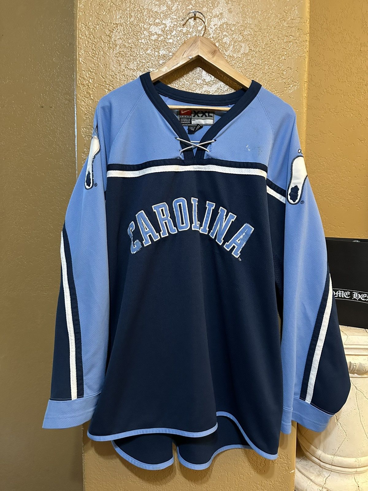 Nike distressed vintage Nike UNC Carolina Tar Heels hockey jersey Size US XXL / EU 58 / 5 - 1 Thumbnail