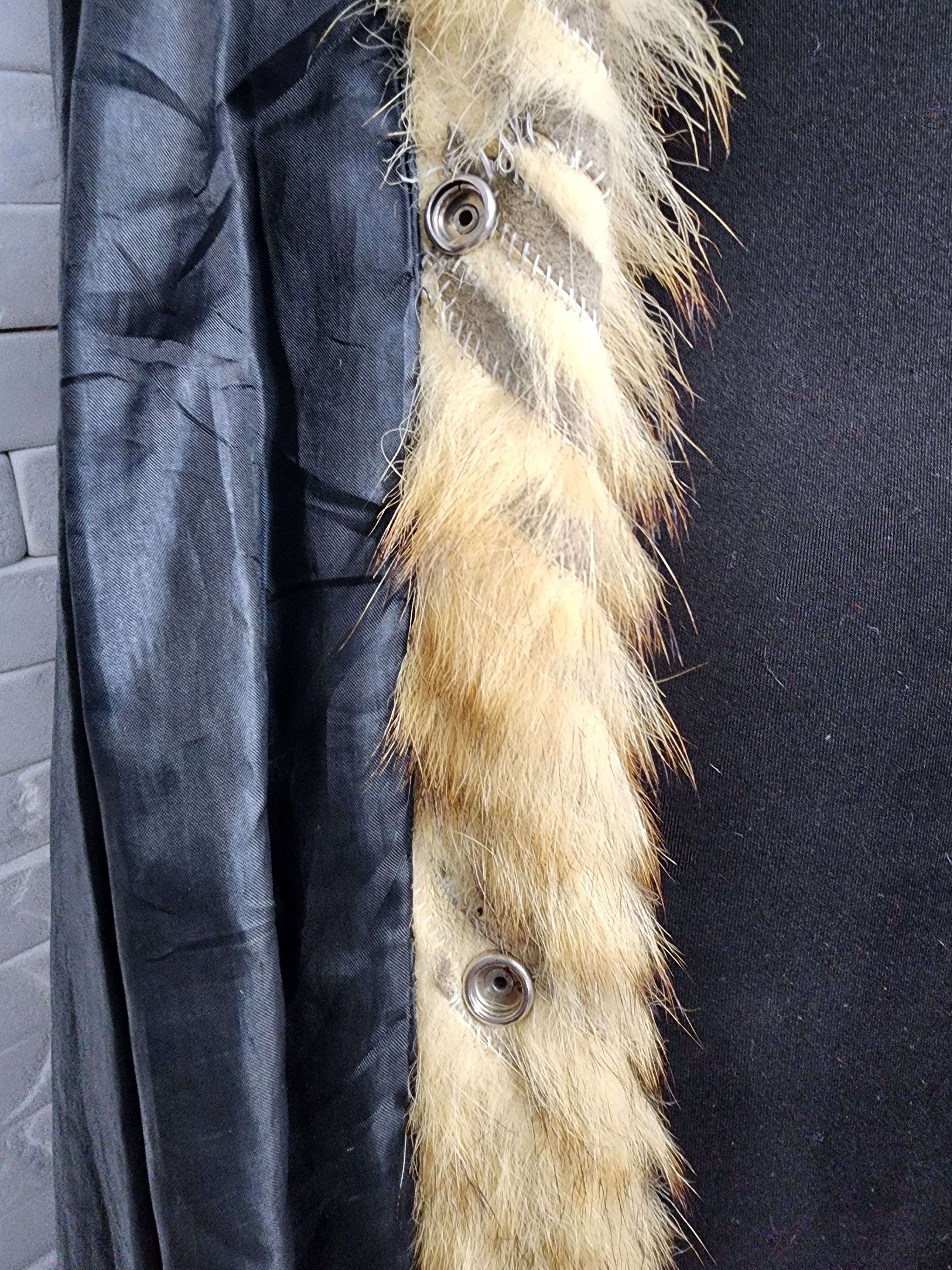 Berghaus Long Brown Fur Coat: Undyed Fur, Metal Snaps Closure Size US L / EU 52-54 / 3 - 10 Thumbnail