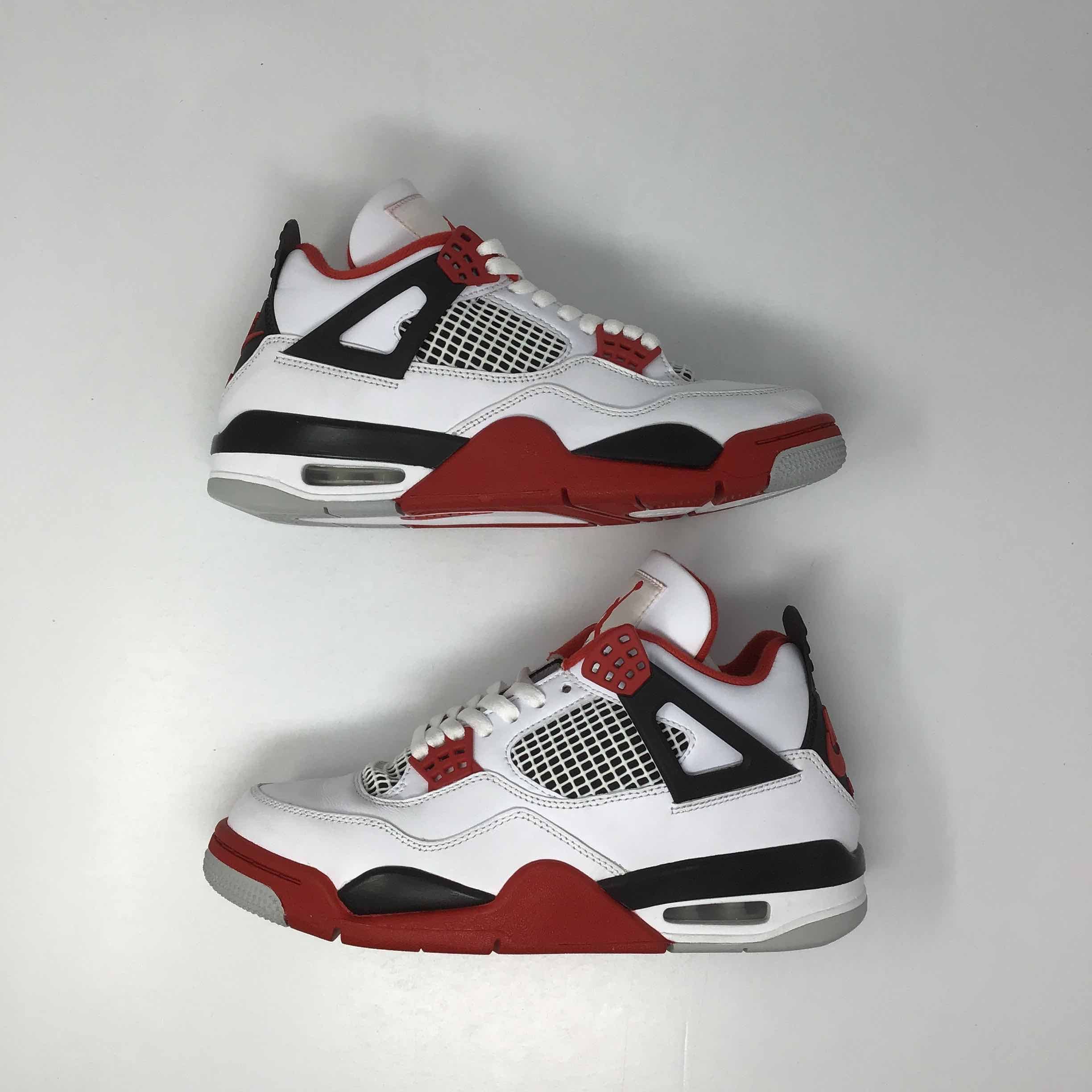 Air Jordan Retro OG Fire Red 2020