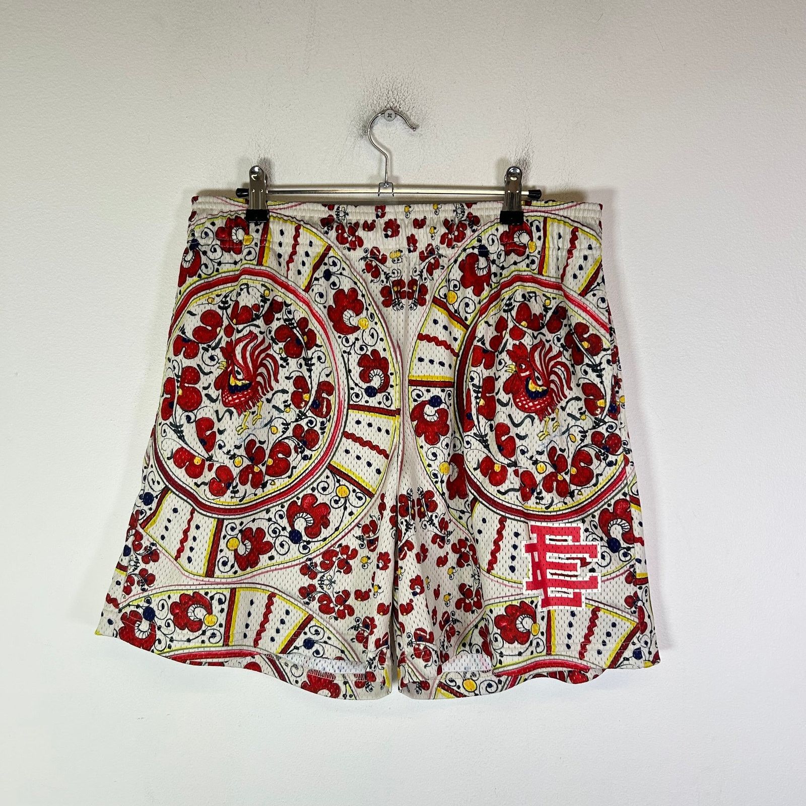 Eric Emanuel Eric Emanuel Rooster Plate Basic EE Mesh Shorts Size US 36 / EU 52 - 1 Thumbnail