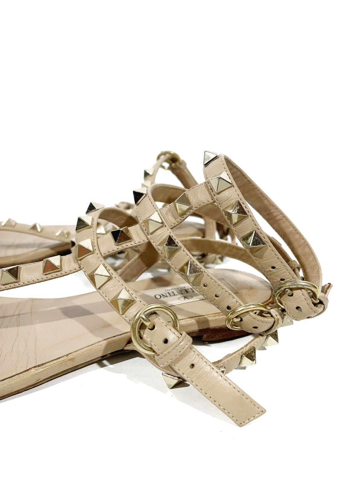 Designer × Valentino Valentino Garavani Beige Leather Sandal Women 36 Rockstud Size US 6 / IT 36 - 2 Thumbnail
