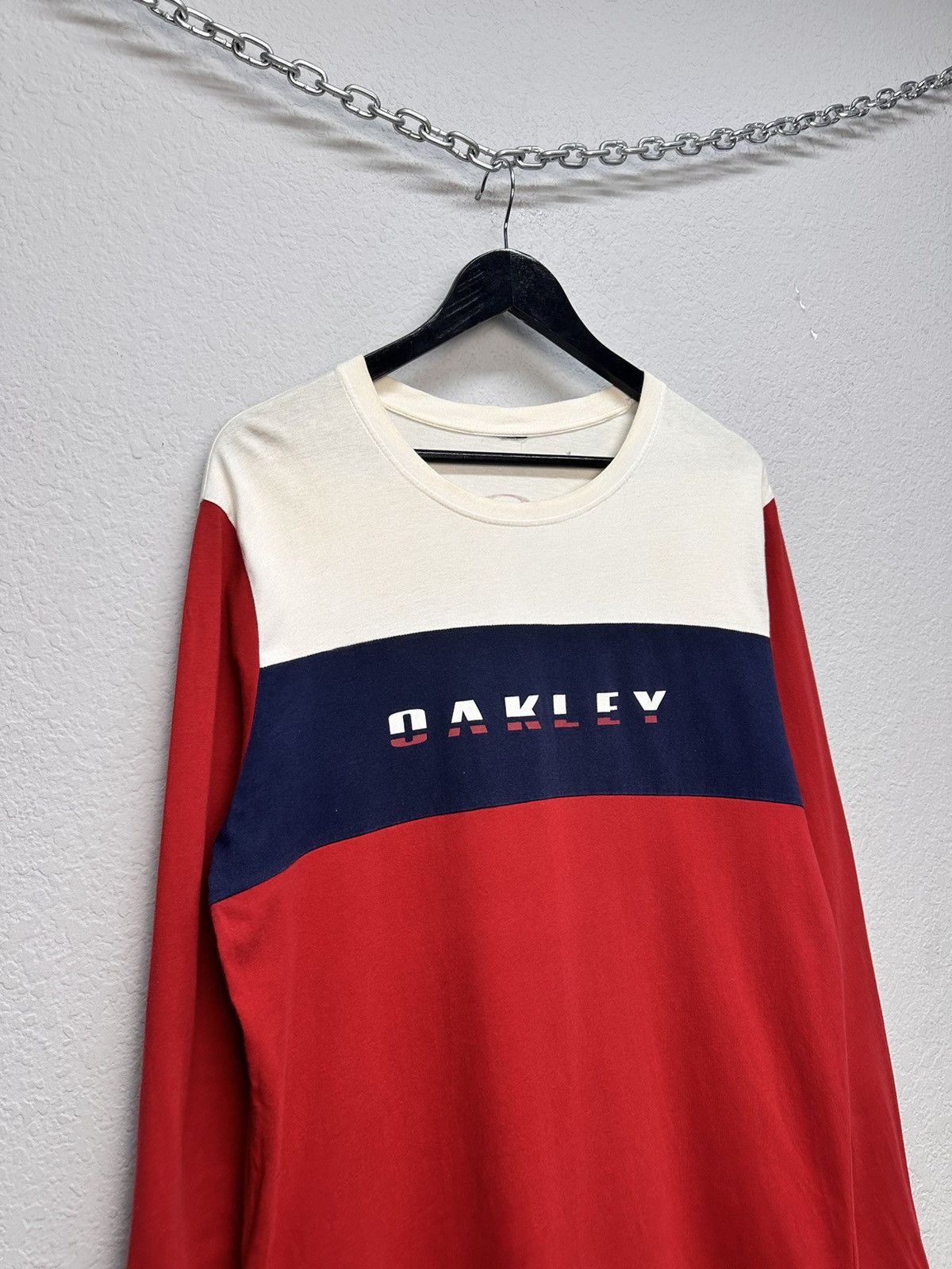 Oakley Vintage Streetwear Oakley Y2K Crazy faded T-shirt Distressed Size US M / EU 48-50 / 2 - 5 Thumbnail