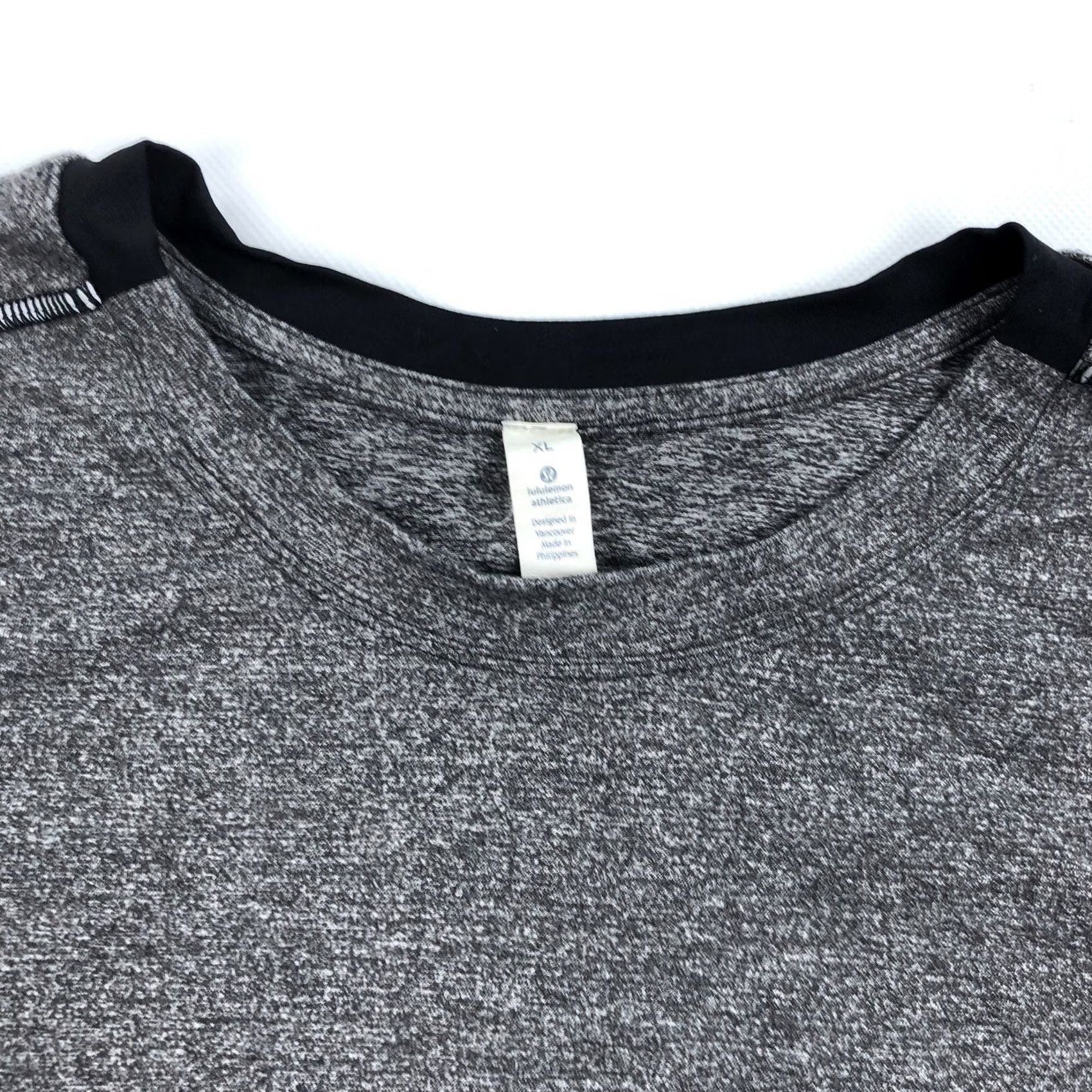 Lululemon Lululemon Men's Gray Heather Long Sleeve Shirt XL Running Core Crew Top Activewear Shirt Mens Size US XL / EU 56 / 4 - 2 Thumbnail