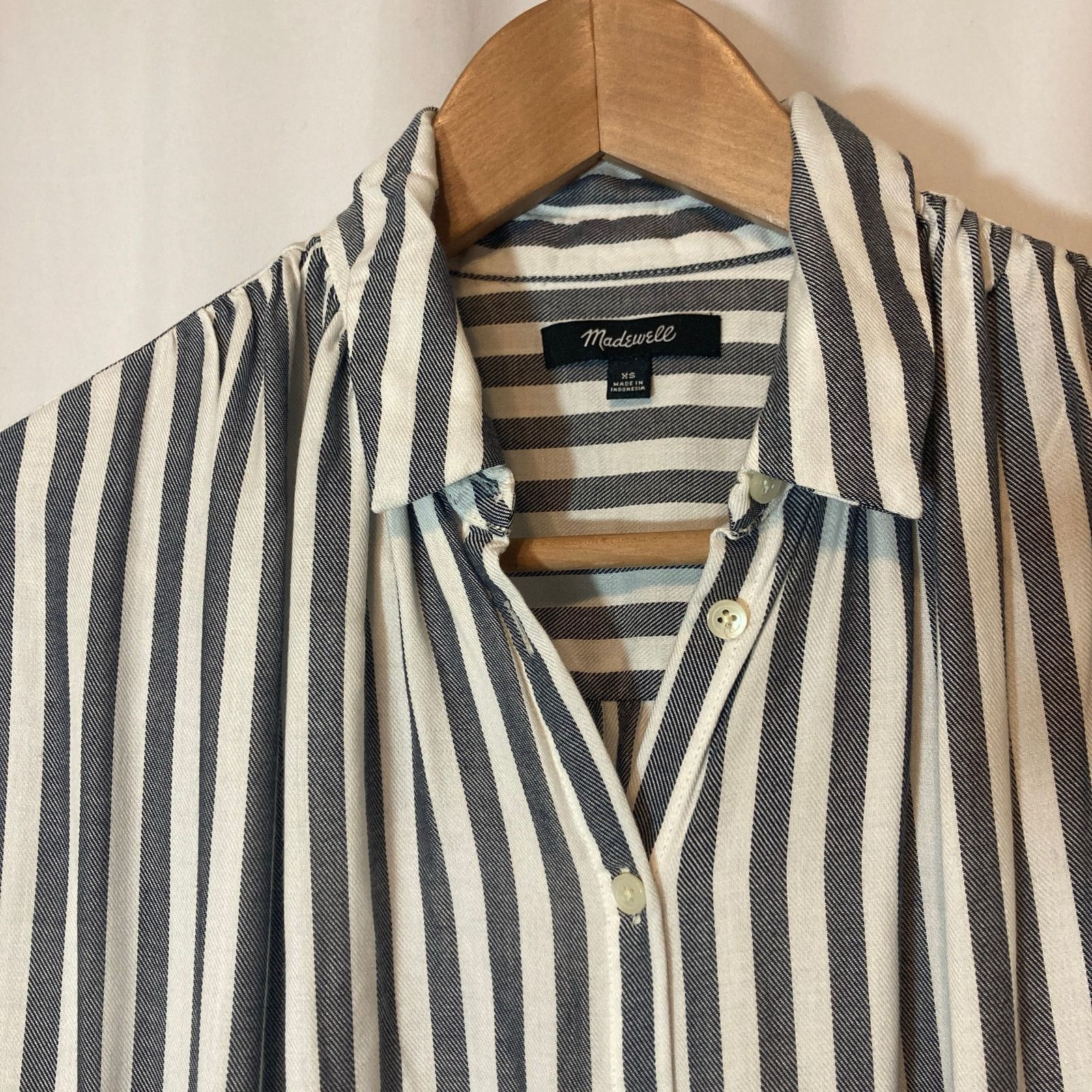Madewell Madewell Blue White Striped Button Up Shirt Blouse Top Size XS / US 0-2 / IT 36-38 - 2 Thumbnail