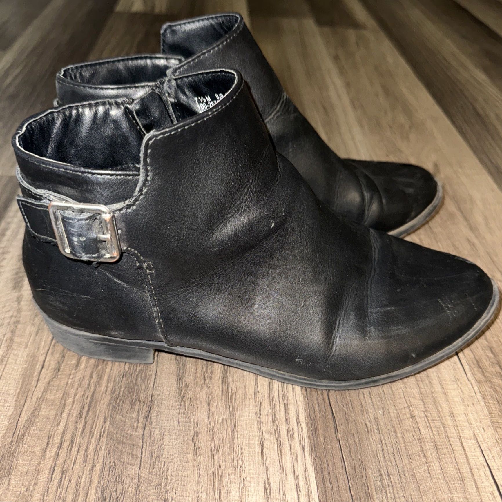 Vintage St.John Bay Boots Women’s Black 7.5 Used Size US 8 / IT 38 - 2 Thumbnail