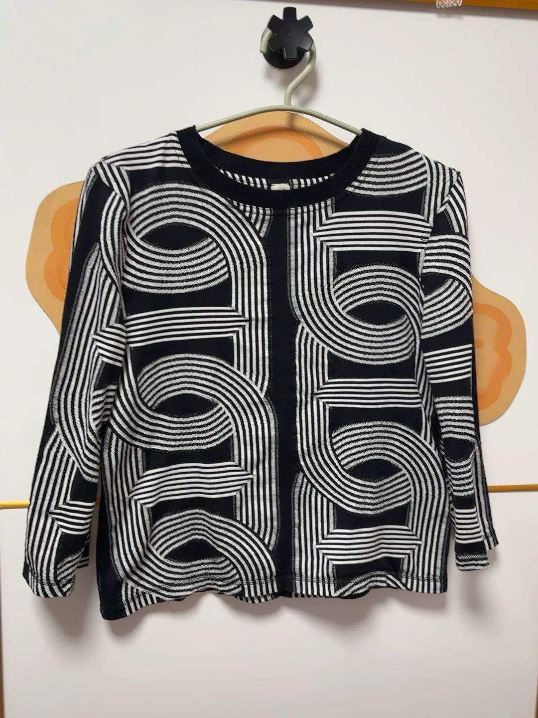 Hermes Hermes Black and White Striped Knit Top Size US S / EU 44-46 / 1 - 1 Thumbnail