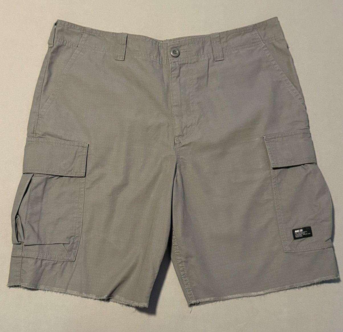 Nike SB Vintage Nike SB Men’s Cutoff Ripstop Cargo Shorts VNDS Size US 34 / EU 50 - 1 Thumbnail