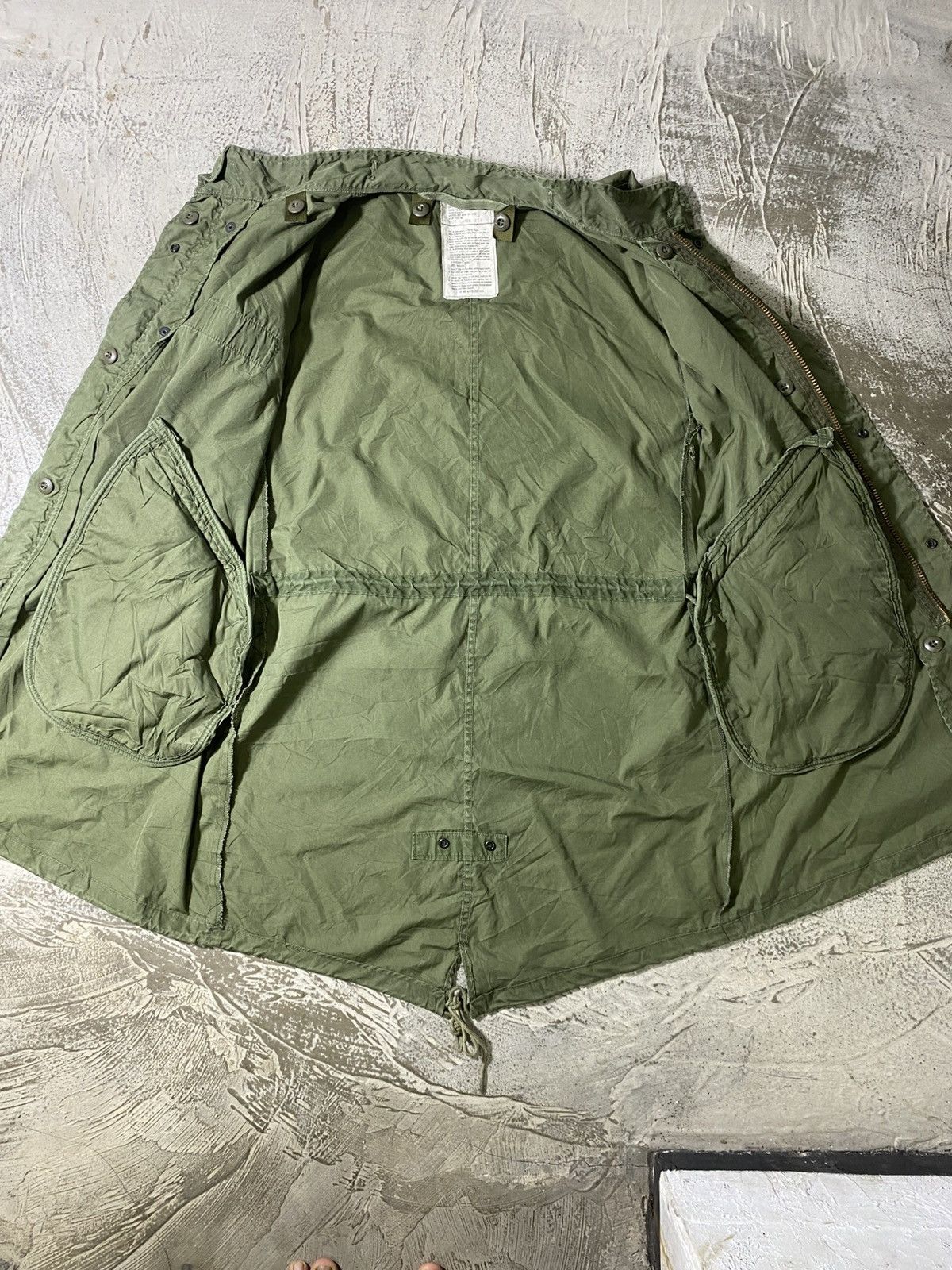 Vintage Vintage US ARMY Fishtail Extreme Cold Parka M65 1982 Size US M / EU 48-50 / 2 - 6 Thumbnail