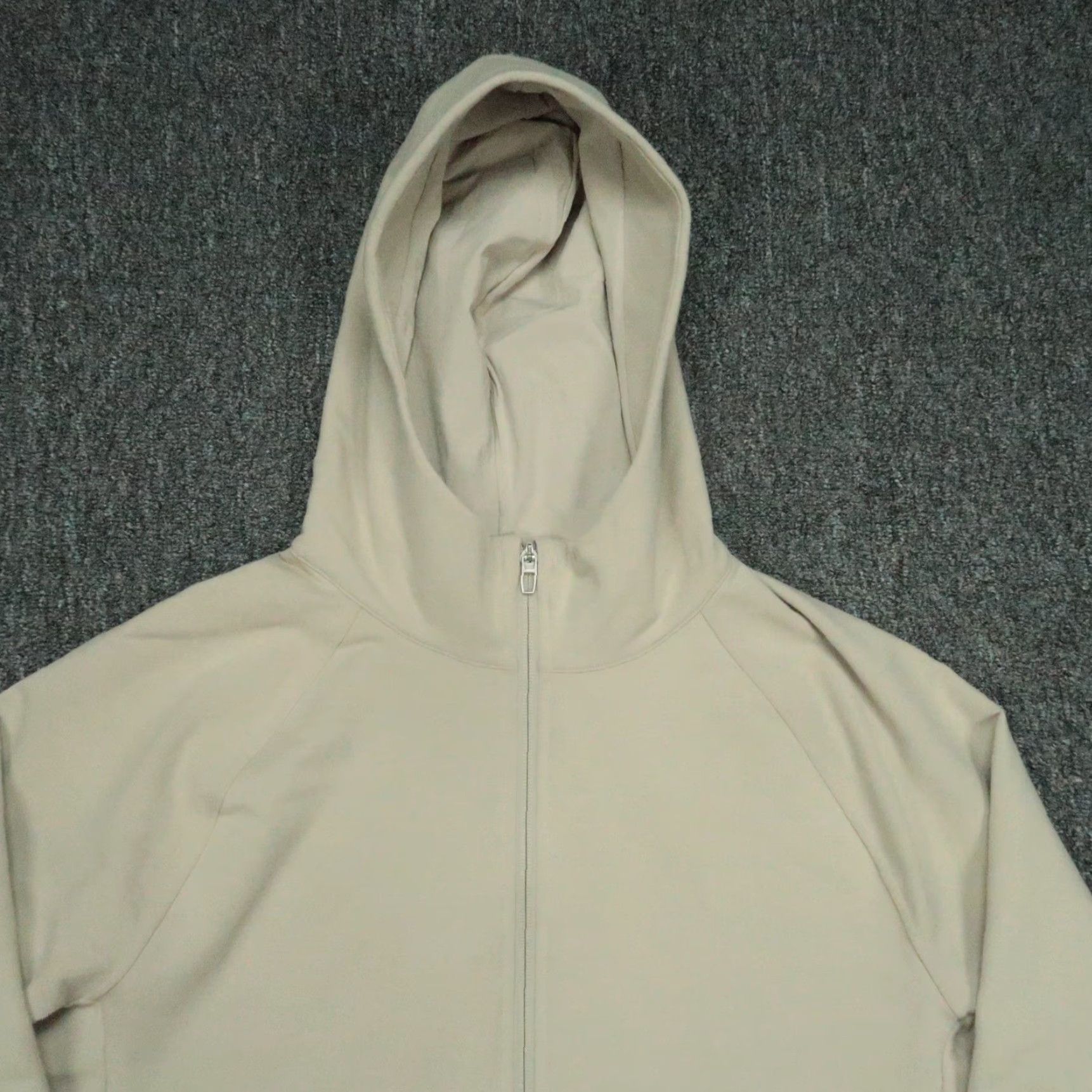 Lululemon Lululemon Hoodie Mens Large Beige City Sweat Full Zip Pockets Performance Size US L / EU 52-54 / 3 - 2 Thumbnail