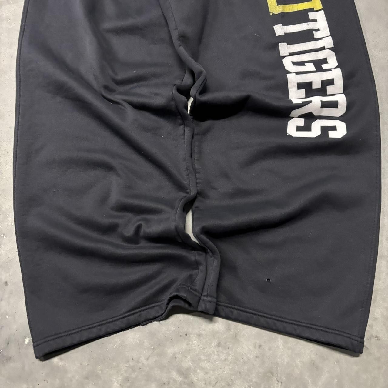 Japanese Brand × Vintage Crazy Vintage Y2K/2000s Baggy Black Mizzou Tigers College Streetwear Skater Sweatpants! Size US 36 / EU 52 - 6 Thumbnail