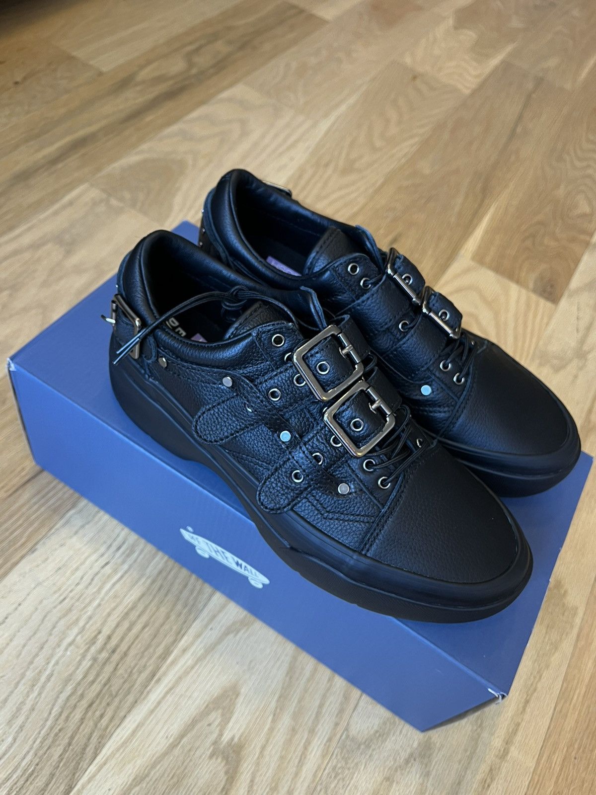 Vans Vans Old Skool Premium Efron Danzig Buckle Shoes Size US 8 / EU 41 - 2 Thumbnail