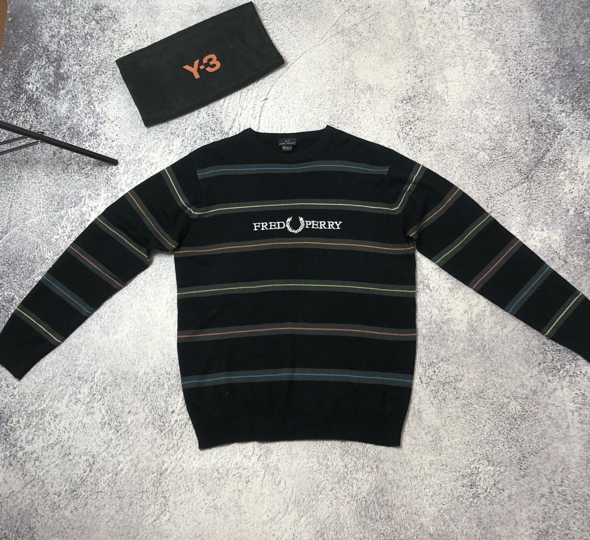 Fred Perry Men’s sweater Fred Perry big logo sport y2k Size US L / EU 52-54 / 3 - 1 Thumbnail
