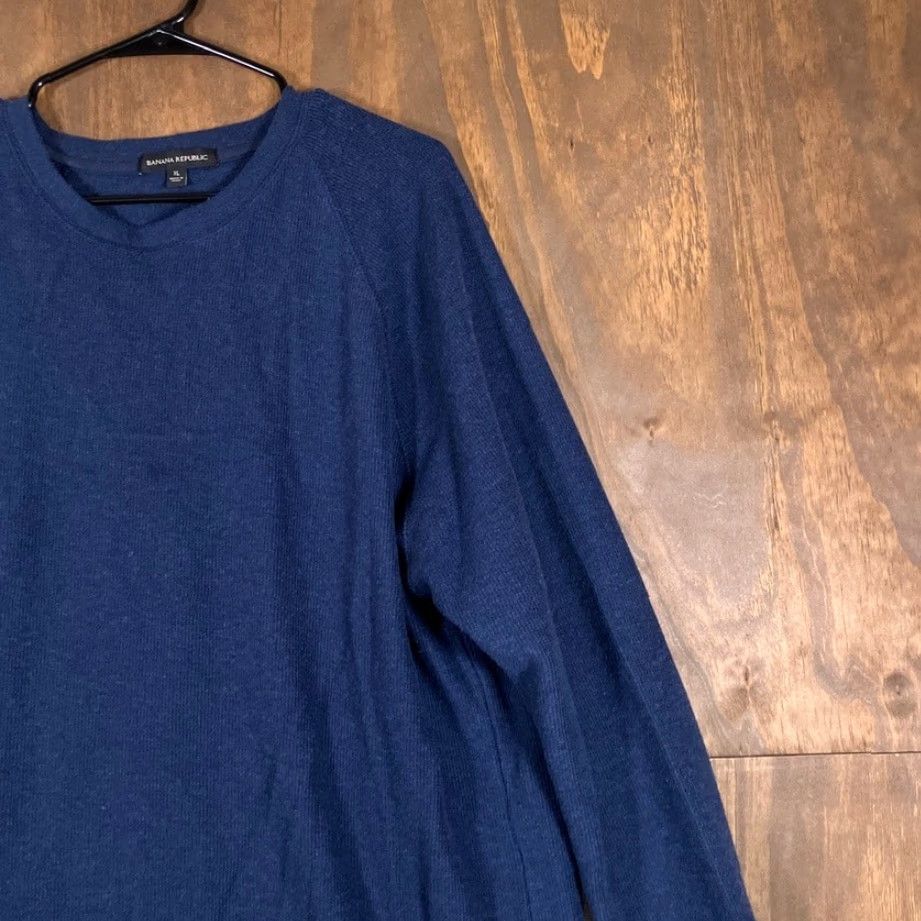 Banana Republic Banana Republic Mens Sweater Crew Neck Long Sleeve XL Blue Cotton Blend Knit Pullover Regular Fit Casual Business Workwear 90s? Size US XL / EU 56 / 4 - 5 Thumbnail
