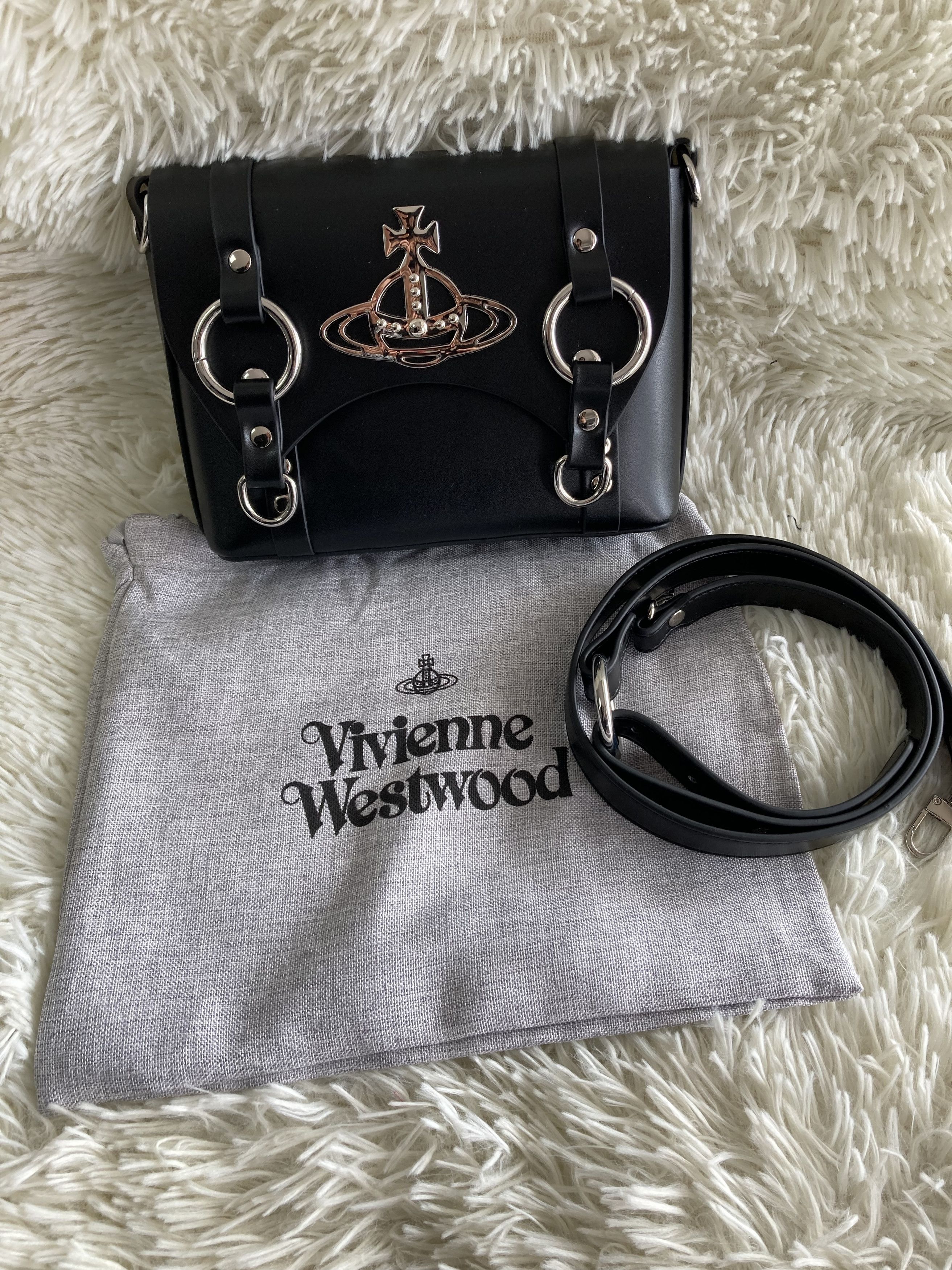 Vivienne Westwood ❤Vivienne Westwood Black Kim Messenger Bag Size ONE SIZE - 1 Thumbnail